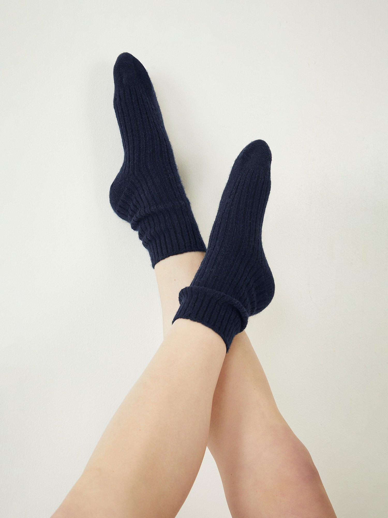 HUSH Ribbed Cashmere Rich Socks, Midnight, One Size