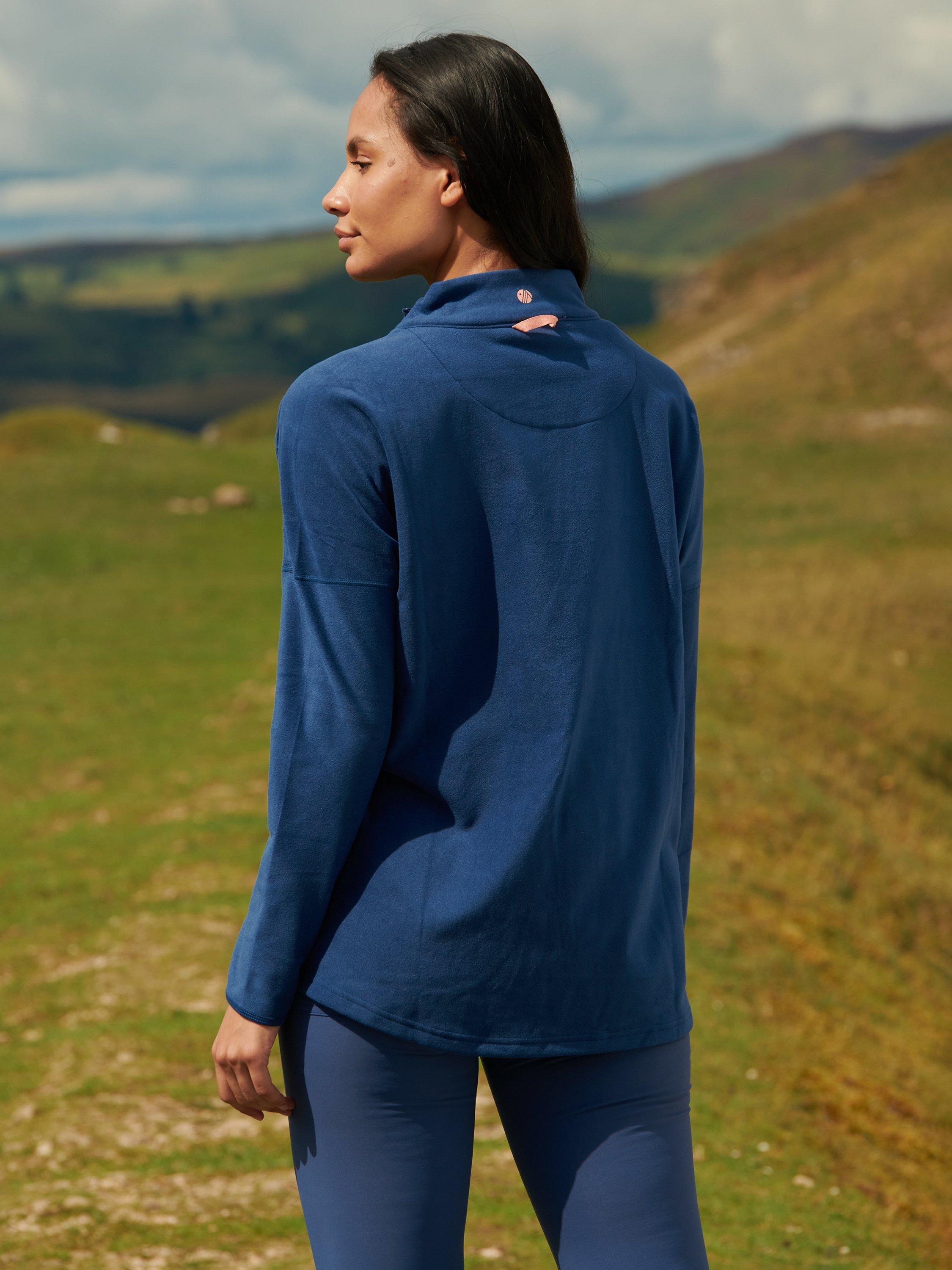 Product image 7 of 8, which shows ACAI Escape Lightweight Fleece, Moonlight Blue, M