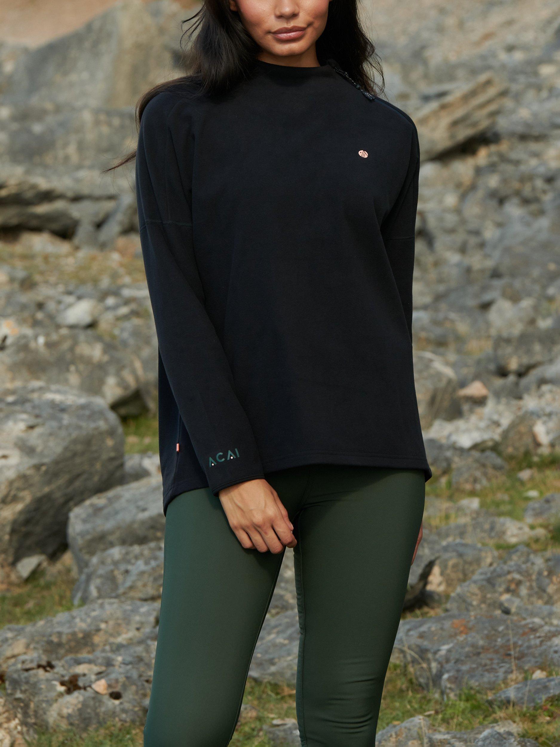 Product image 1 of 9, which shows ACAI Escape Lightweight Fleece, Black, XS