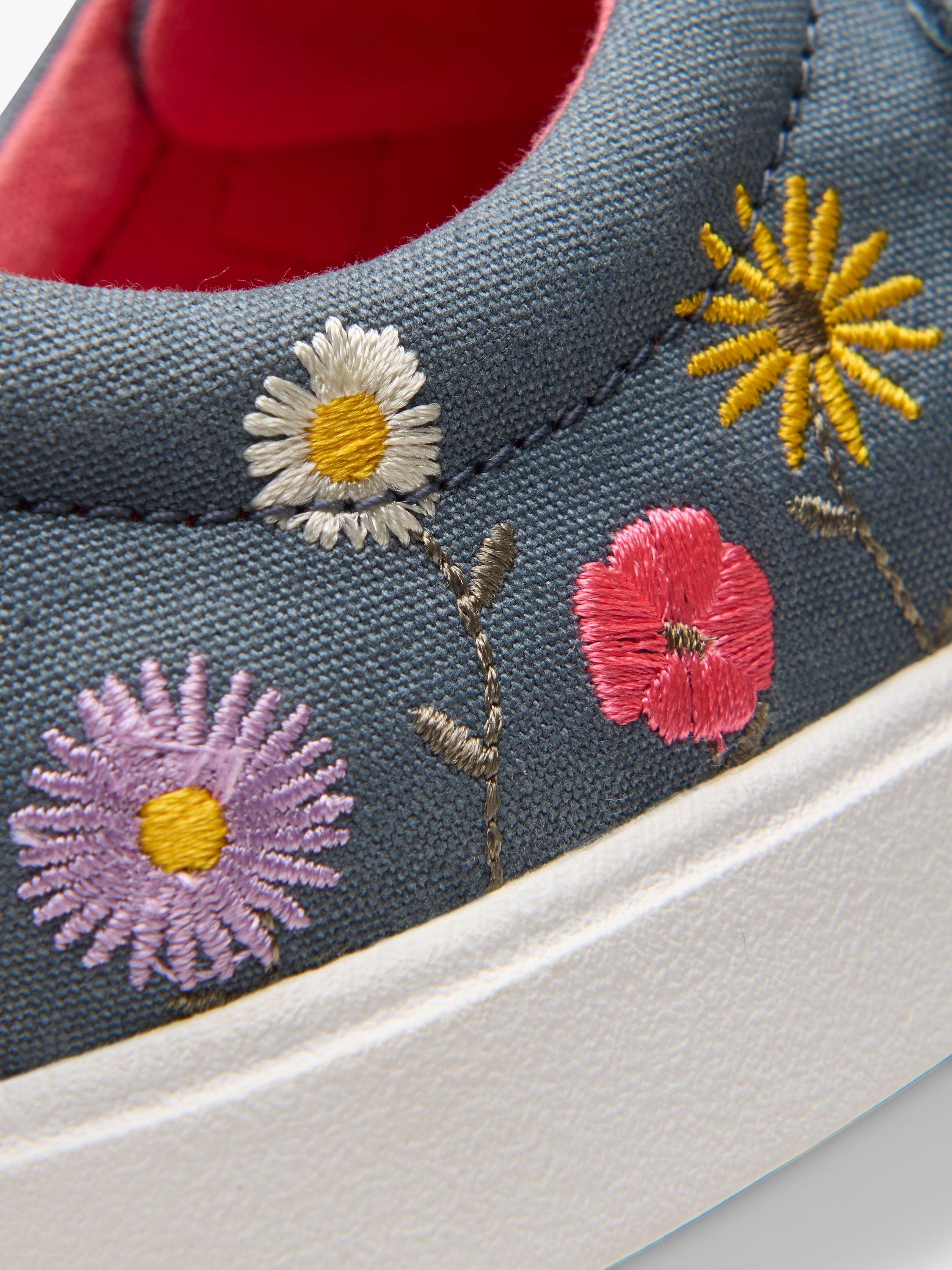 Product image 8 of 8, which shows Clarks Kids' City Vibe K Canvas Floral Embroidered Trainers, Blue, 10F Jnr