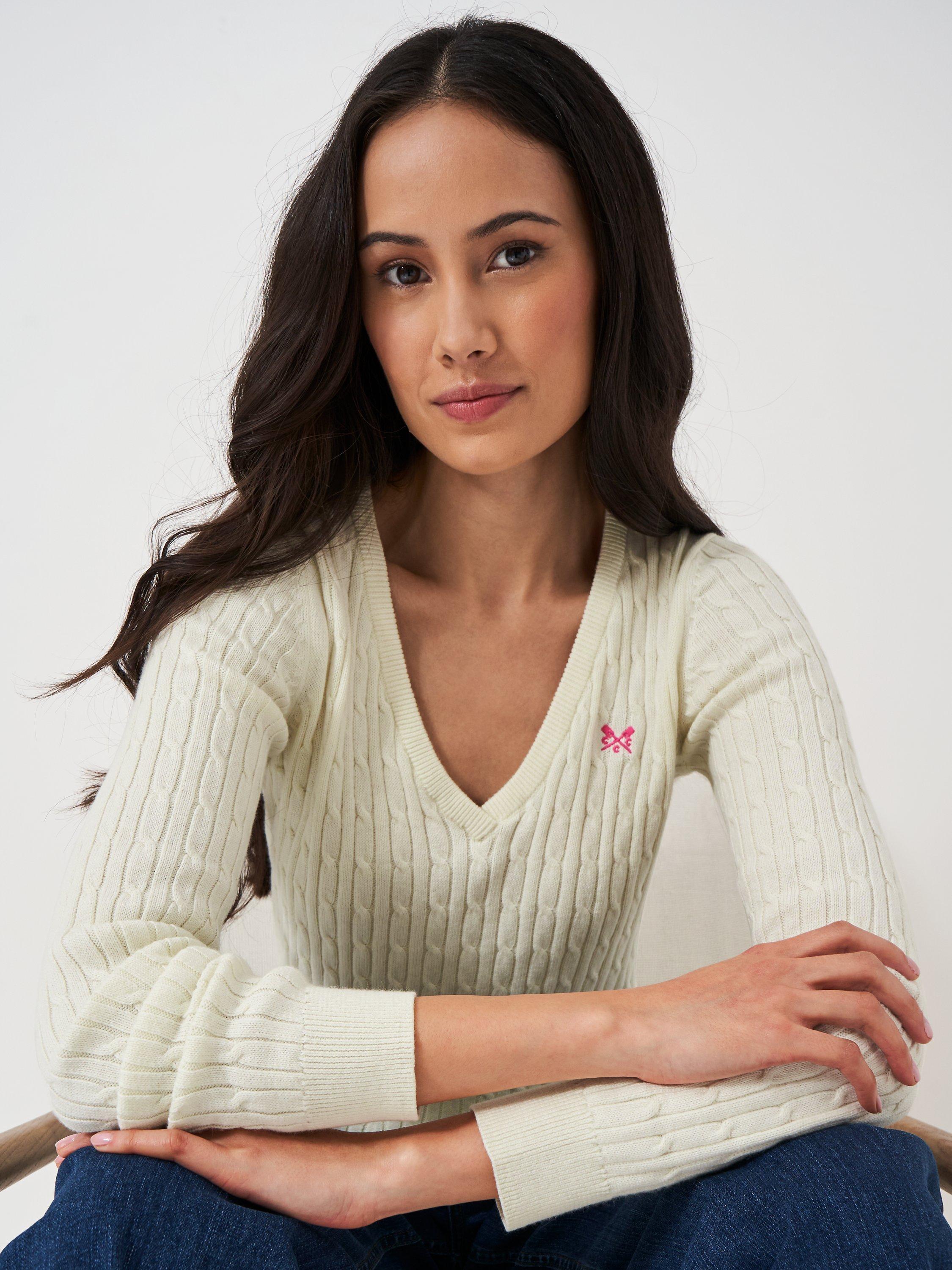 Crew Clothing Heritage Cable Knit V-Neck Jumper, White