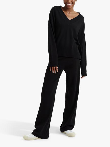 Chinti & Parker Cashmere Blend V-Neck Jumper, Black
