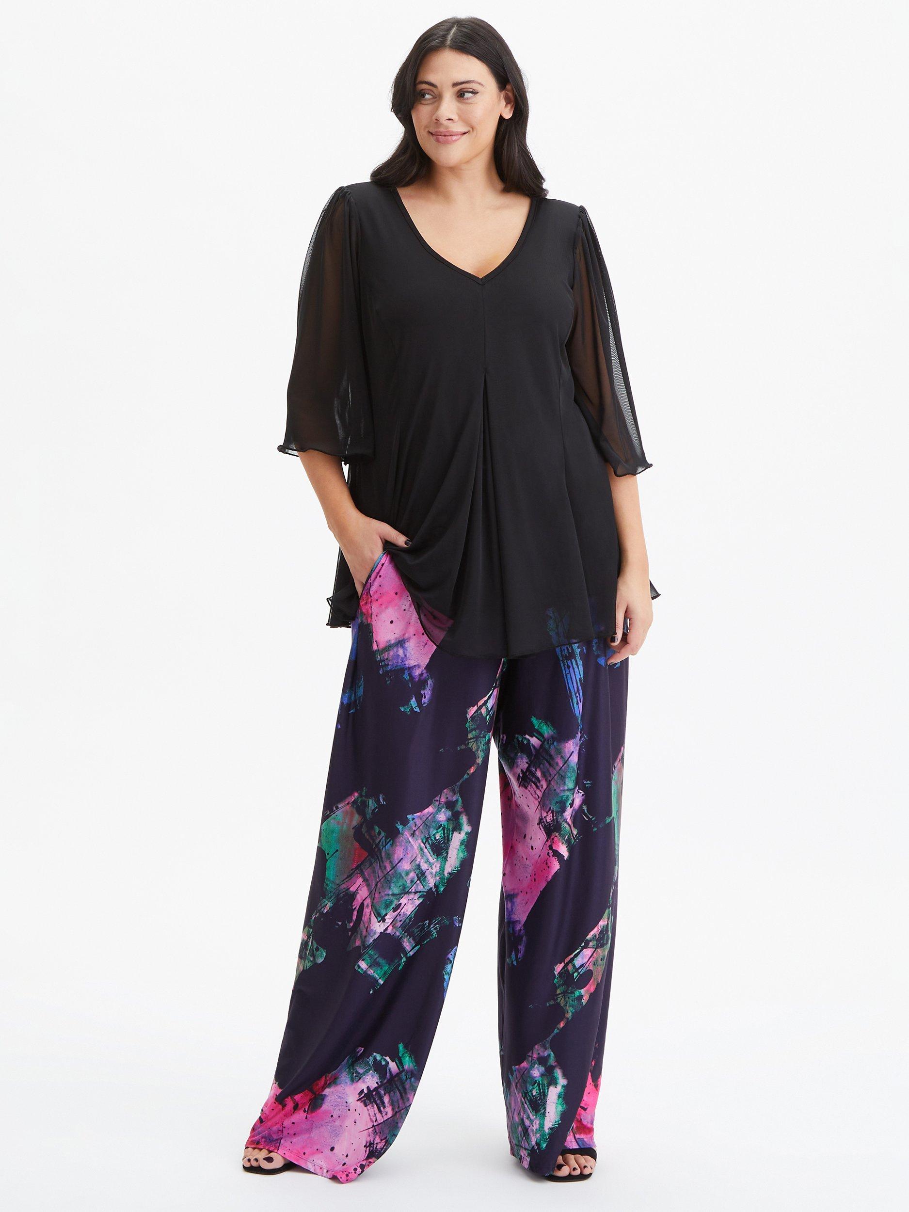 Scarlett & Jo V Neck Tunic