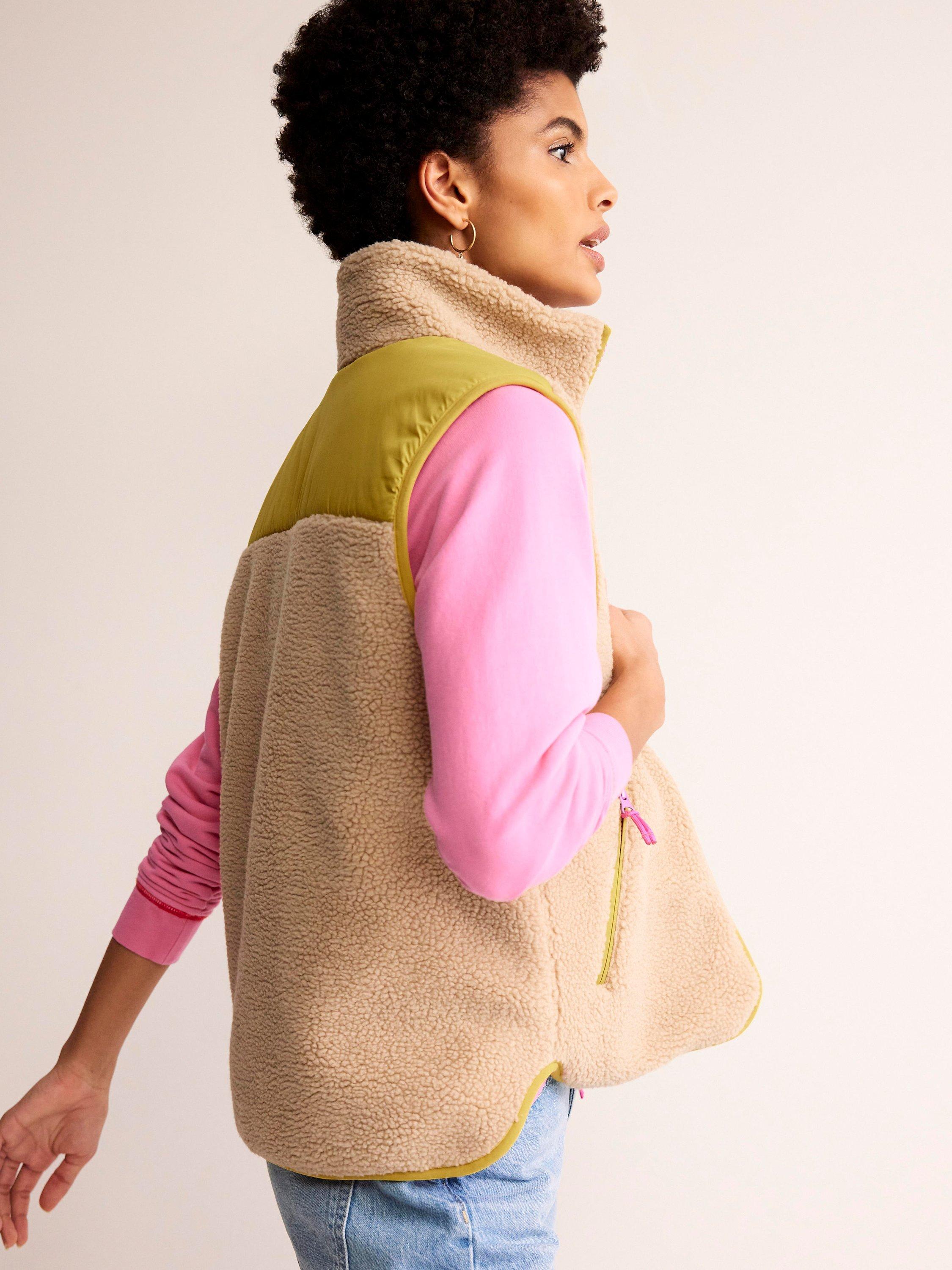 Boden Borg Gilet, Mulberry/Multi