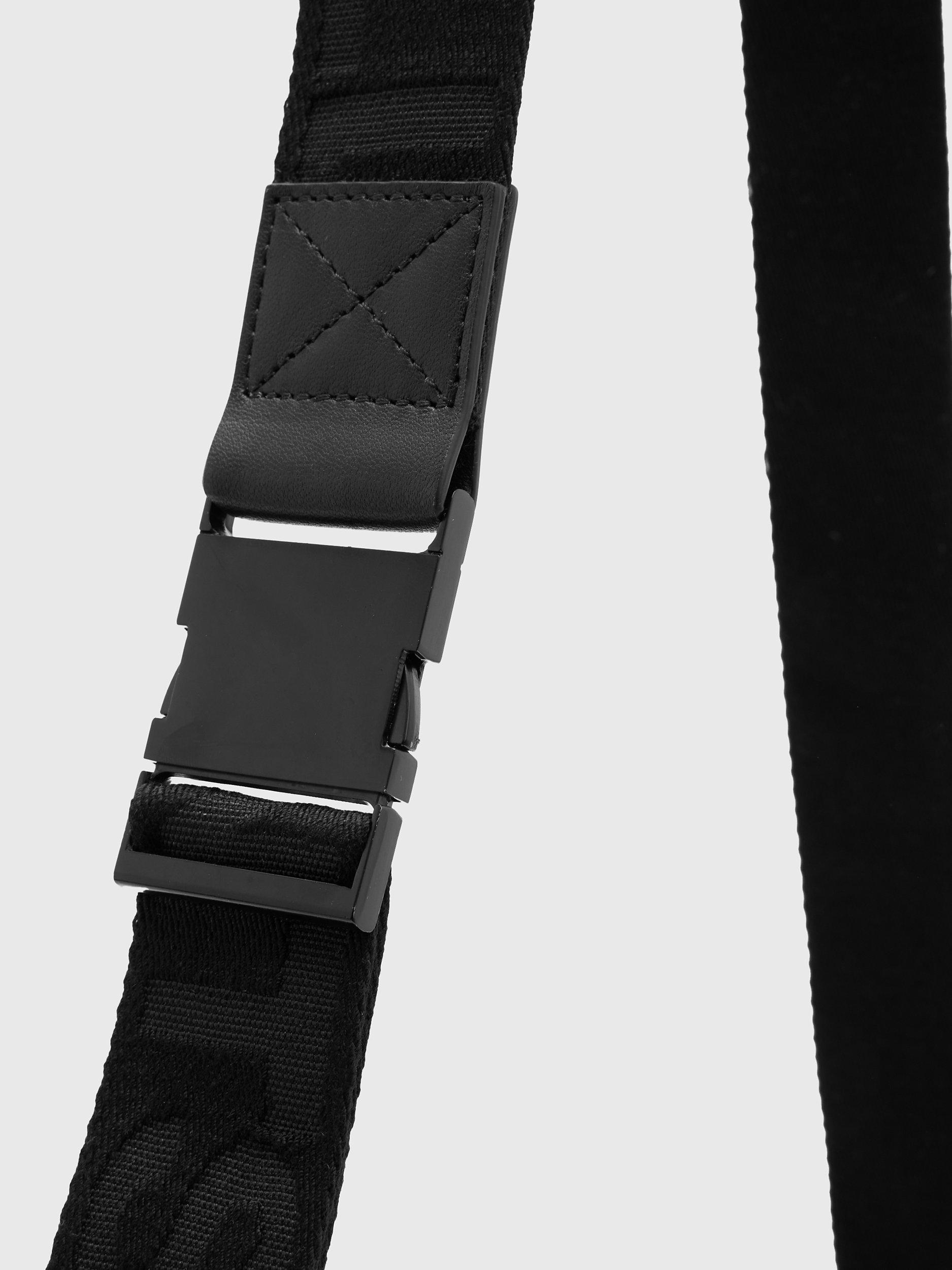 Product image 5 of 6, which shows KOY CROSSBODY BK One