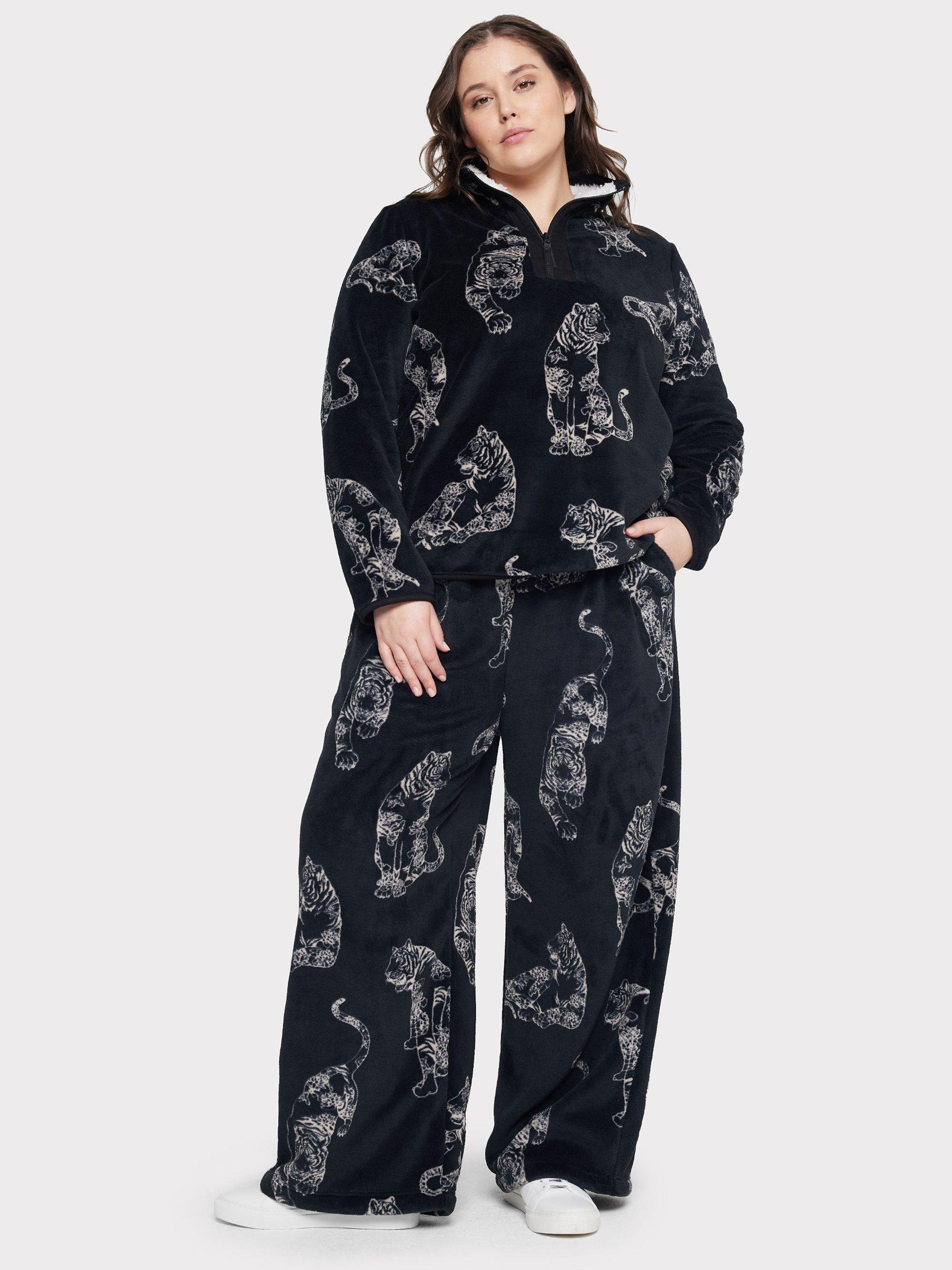 Chelsea Peers Curve Fleece Linear Tiger Print Co-ord Set, Black