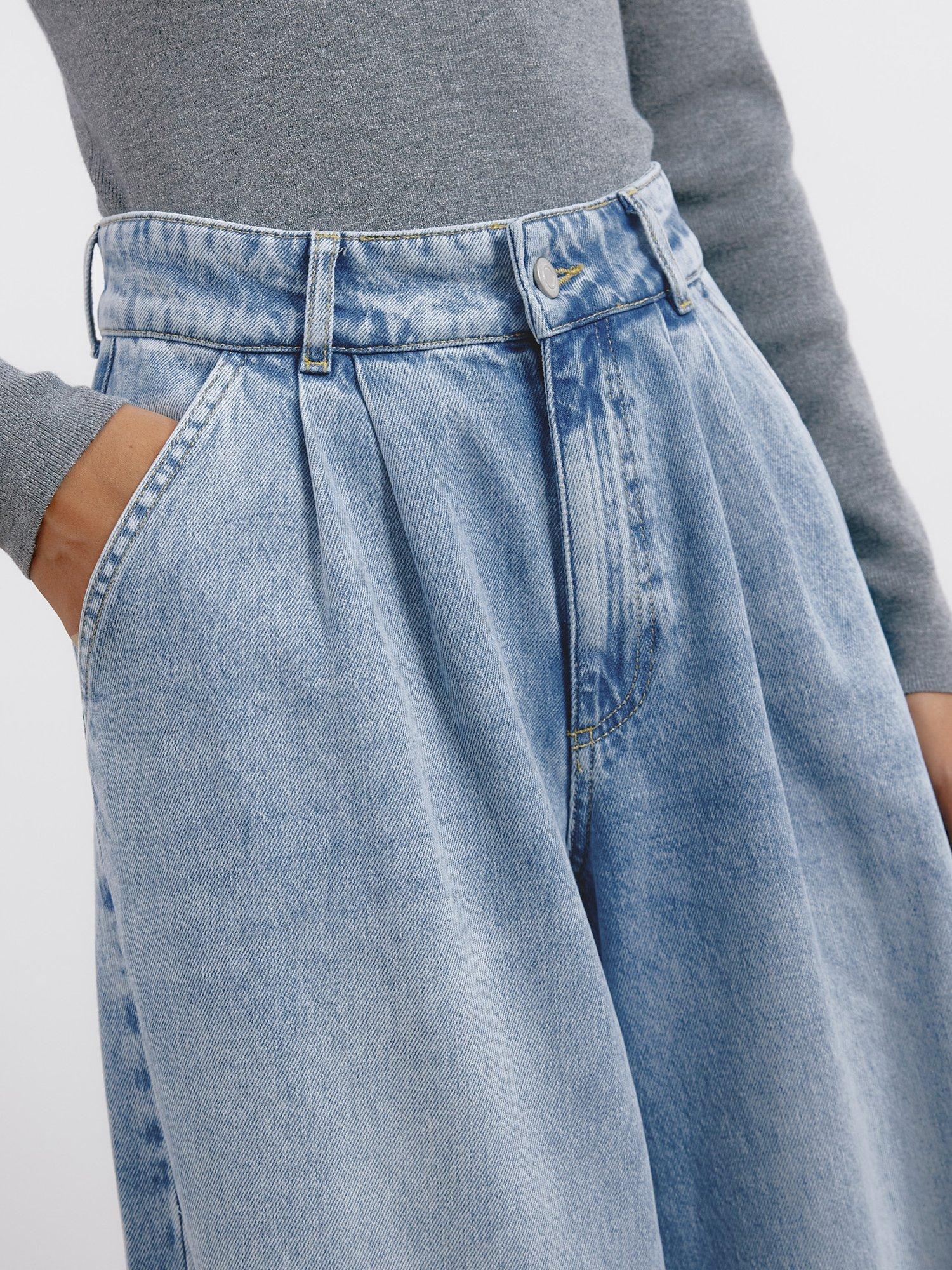 Product image 4 of 5, which shows Albaray Pleated Wide Leg Jeans, Light Blue, 16