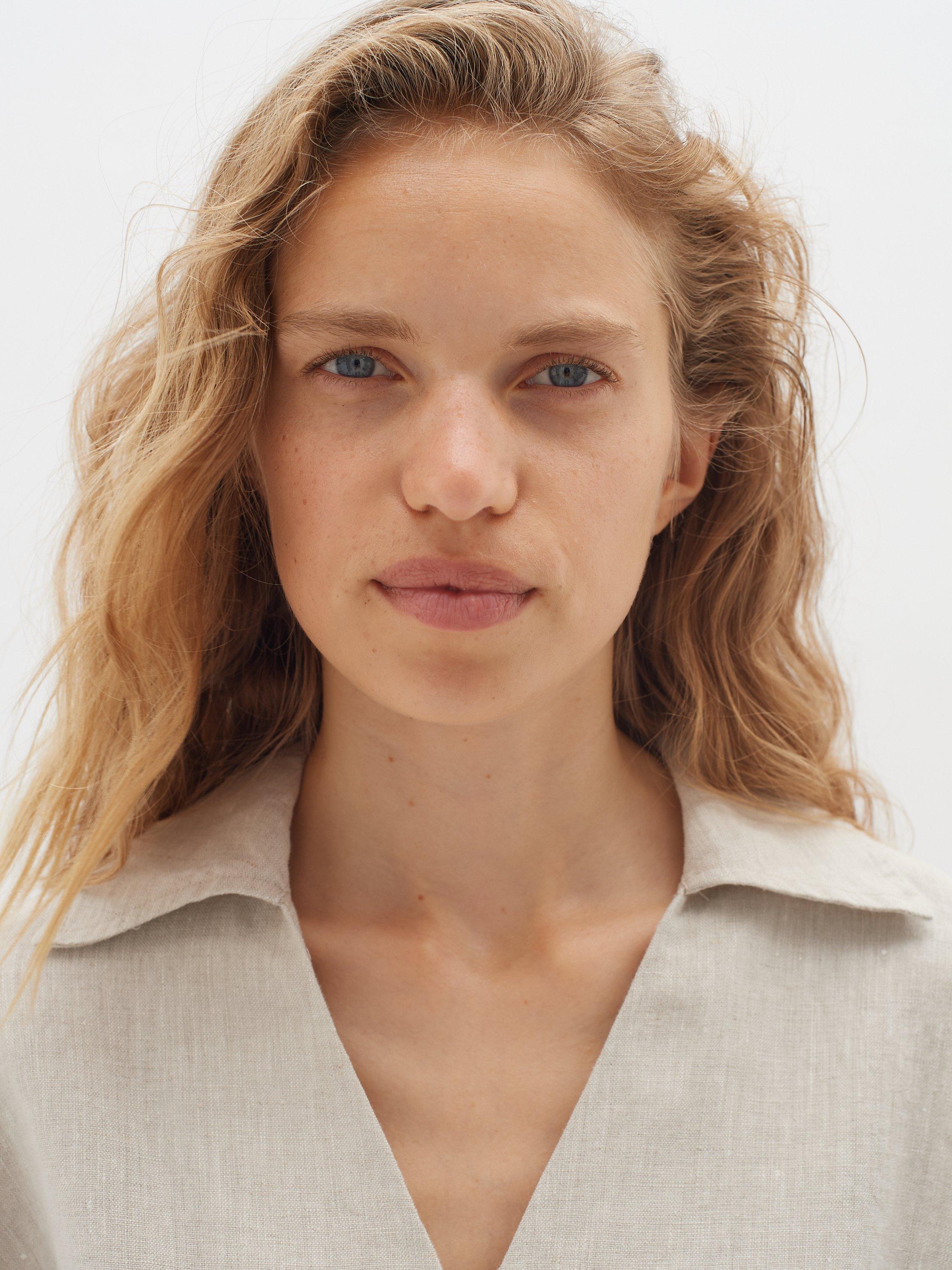 Product image 9 of 9, which shows InWear Peg Linen 3/4 Sleeve Loose Top, Haze Melange, 10