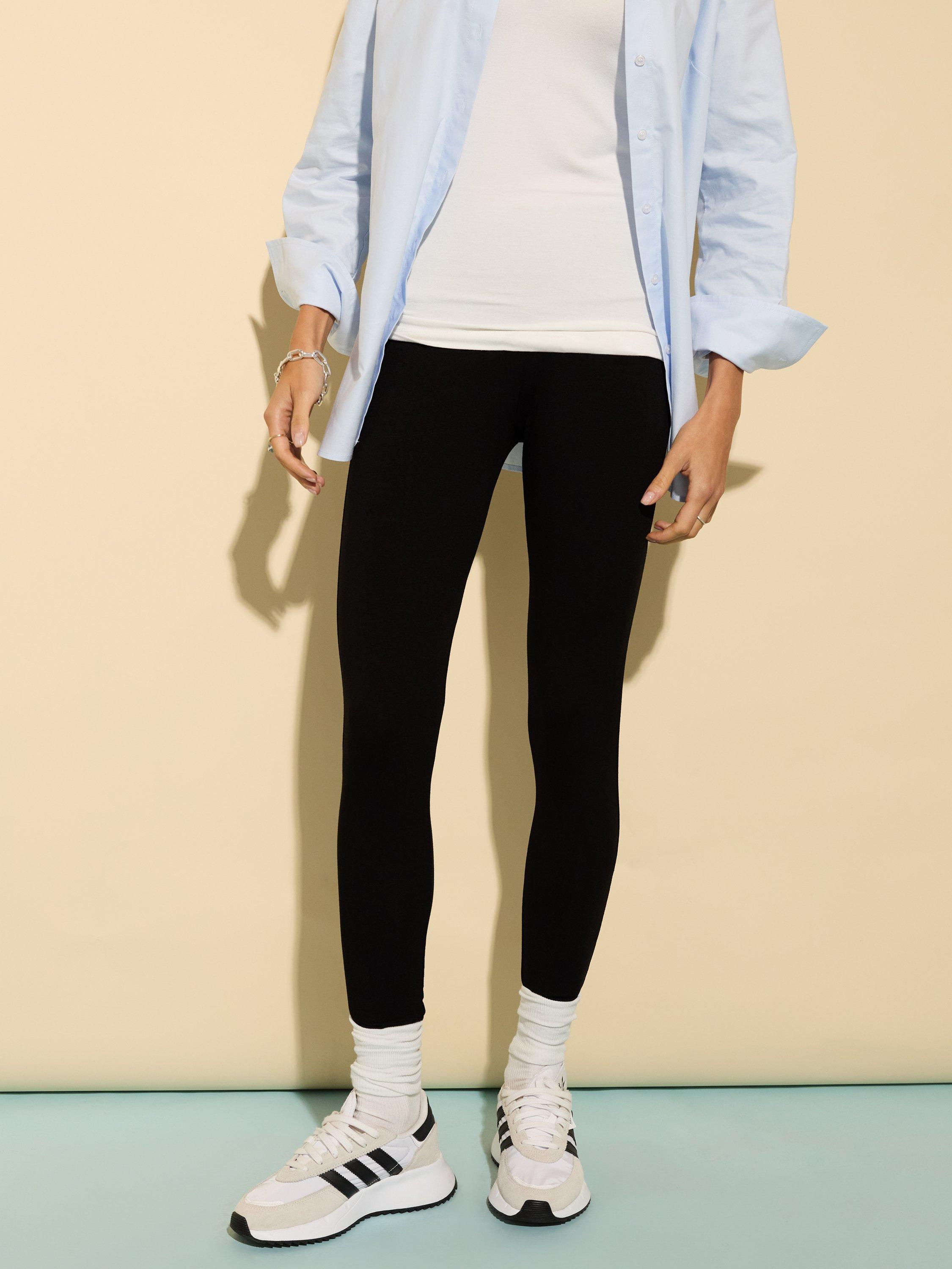 Product image 2 of 5, which shows Baukjen Jersey Leggings, Caviar Black, 10