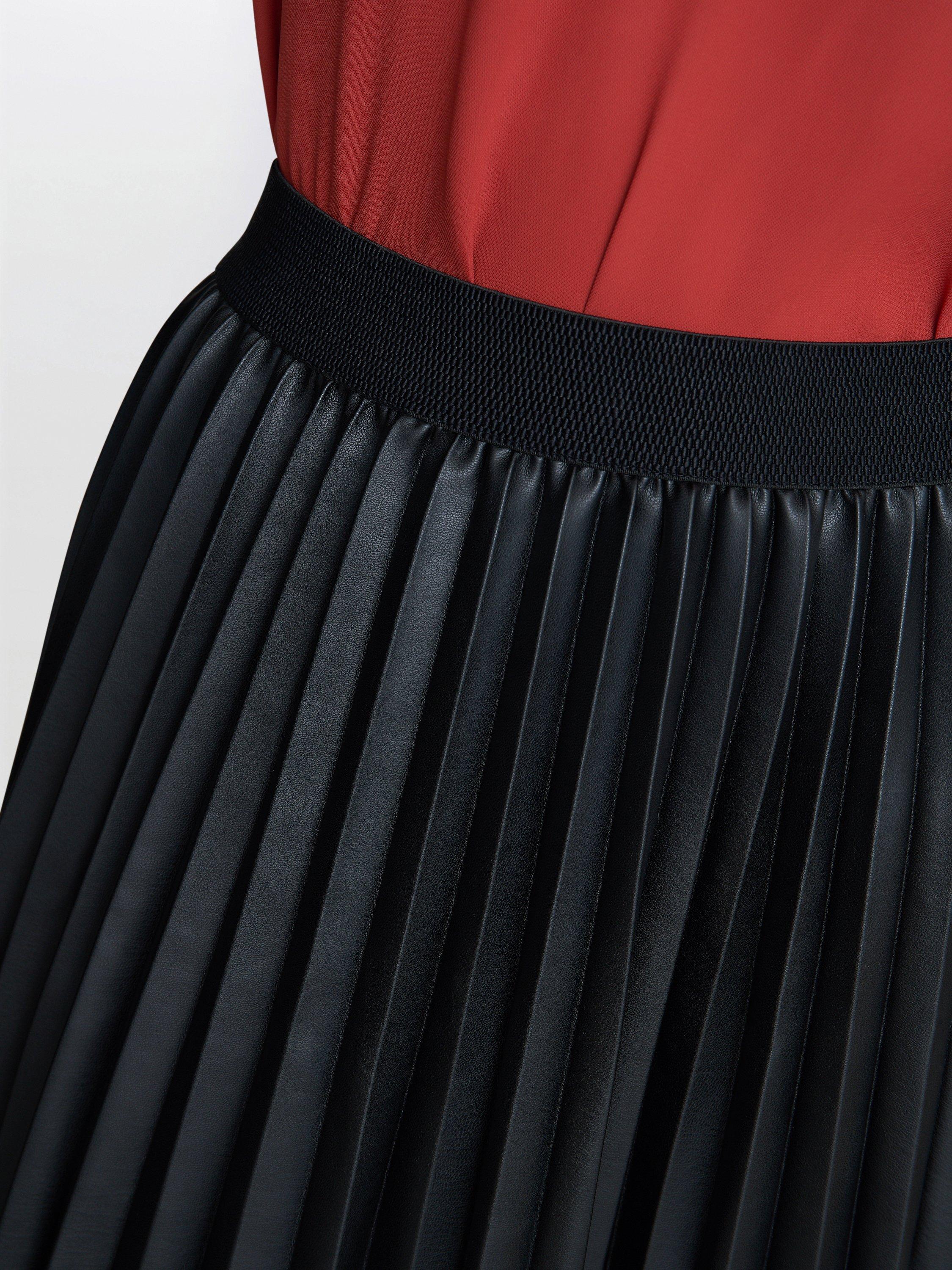 Product image 4 of 4, which shows Gina Bacconi Tatiana Pleated Midi Faux Leather Skirt, Black, S-M