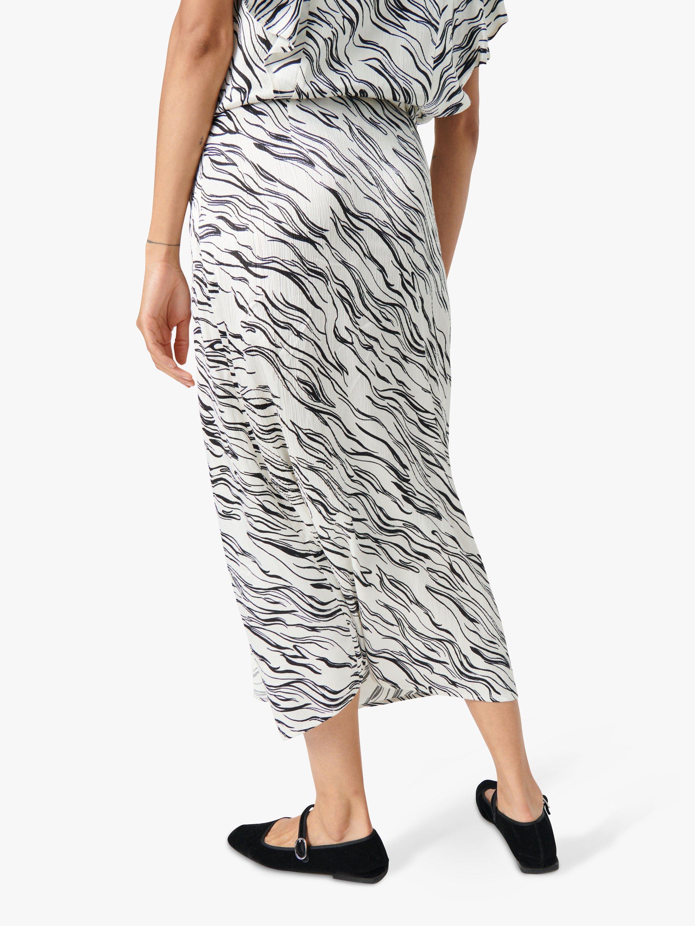 Soaked In Luxury Vinka Wrap Maxi Skirt, White/Black Wave, XS