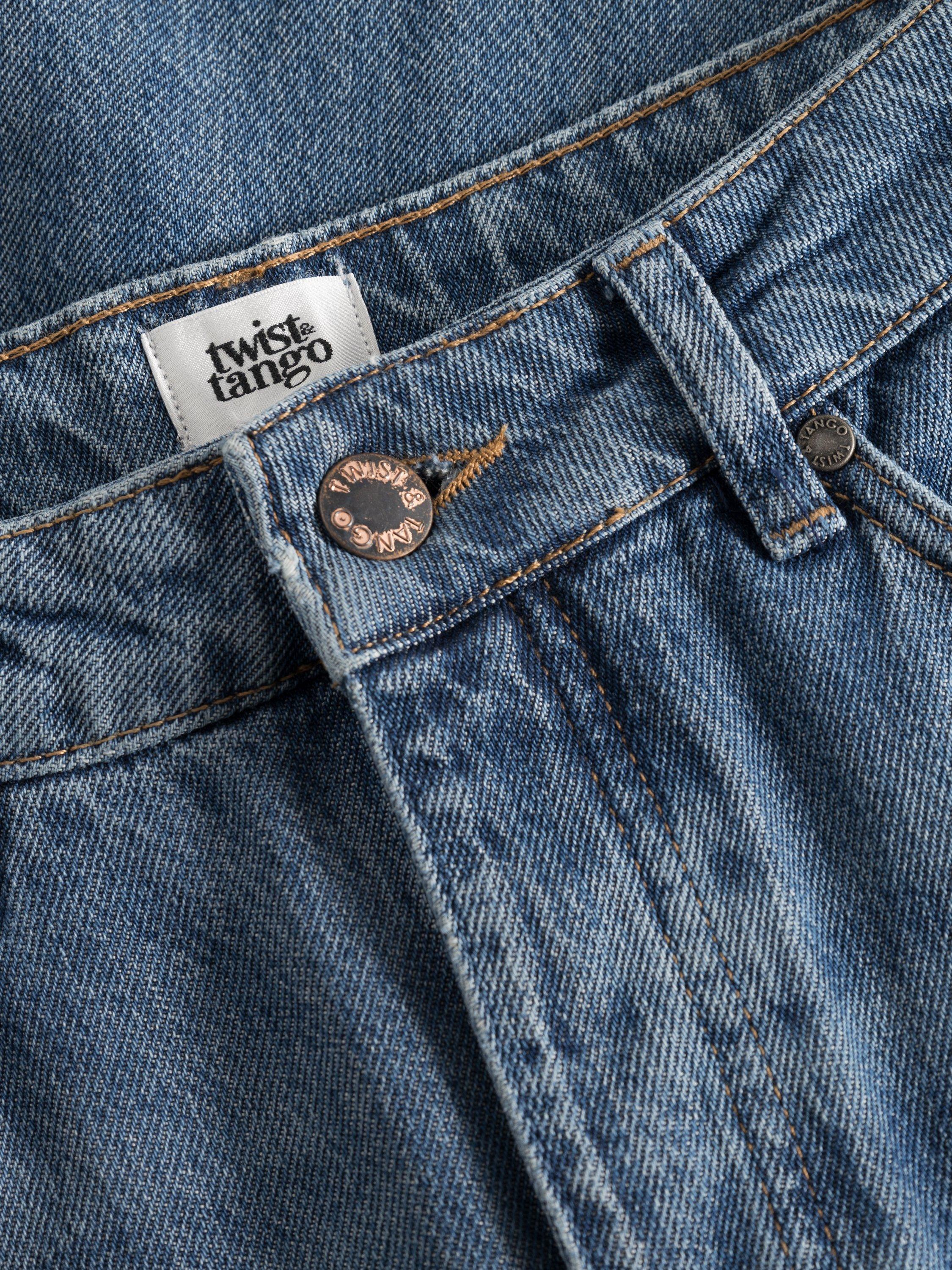 Product image 6 of 6, which shows Twist & Tango Tori Classic Rigid Jeans, Dk Blue Wash, 25R
