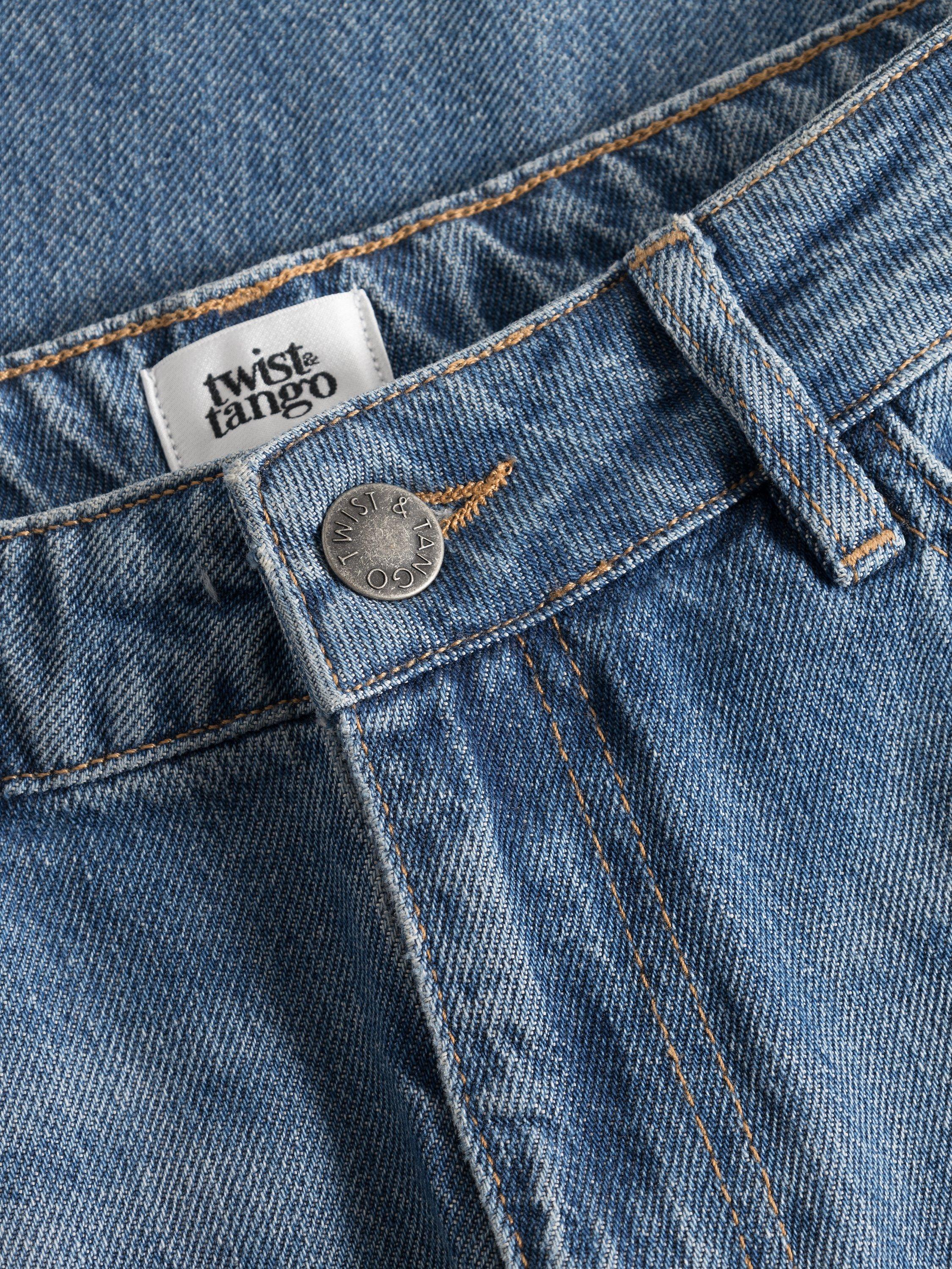 Product image 5 of 5, which shows Twist & Tango Hattie Organic Cotton Rigid Midi Denim Skirt, Blue Wash, 8