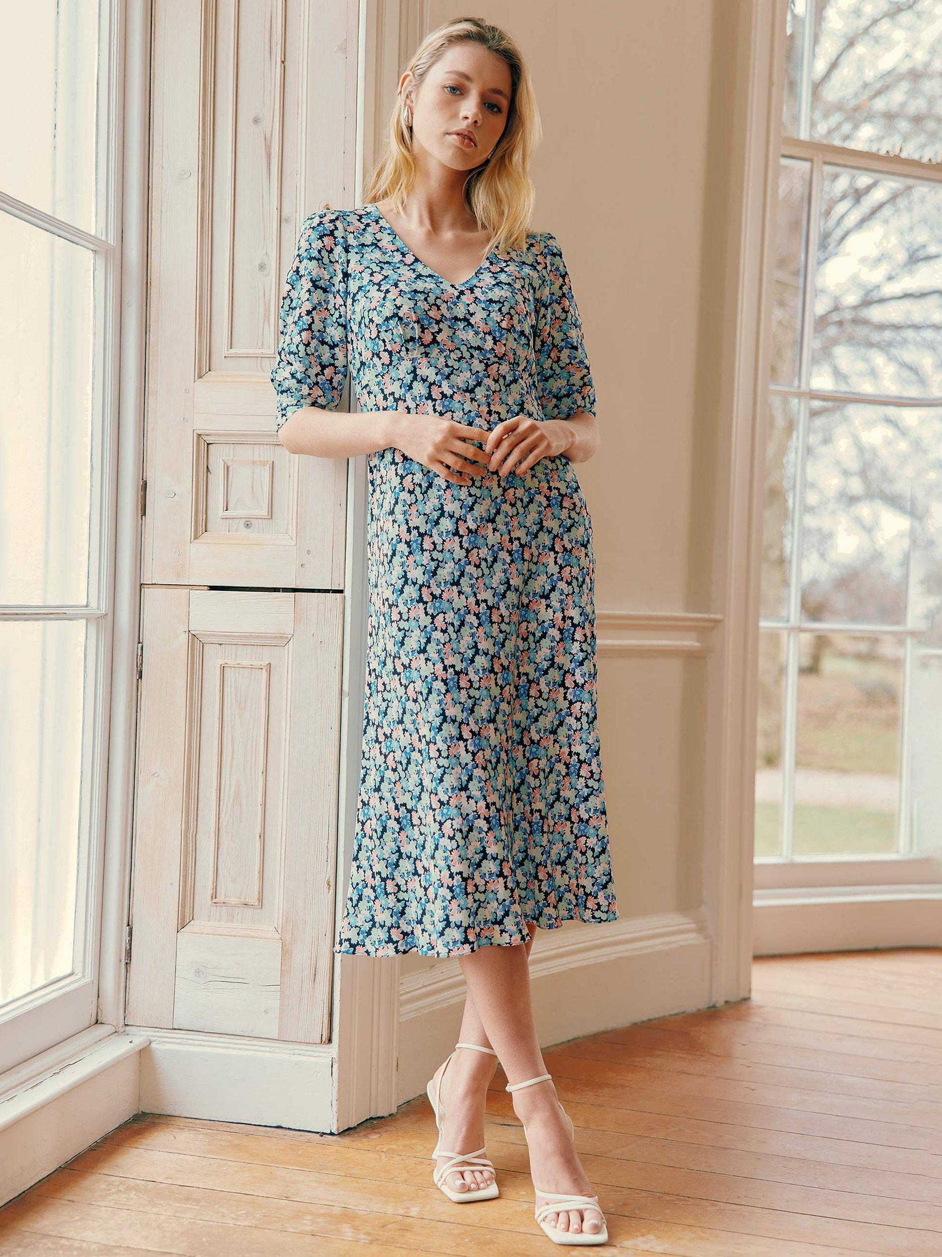 Daisy print midi dress hotsell