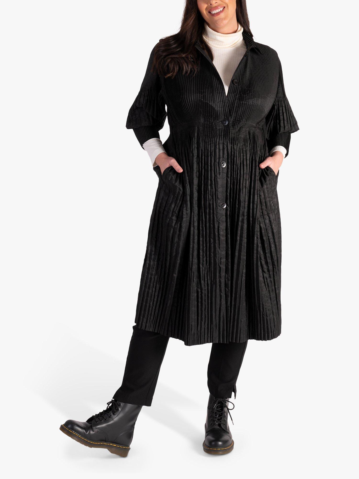Product image 4 of 6, which shows chesca Lightweight Quilt Pleated Long Coat, Black, L-XL