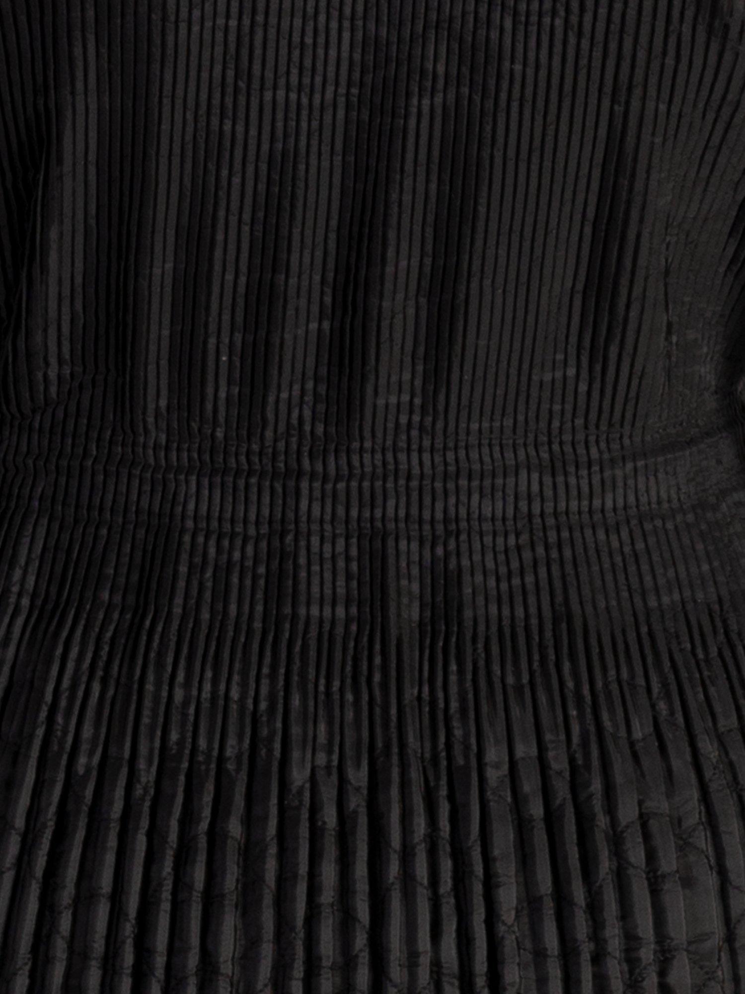 Product image 6 of 6, which shows chesca Lightweight Quilt Pleated Long Coat, Black, L-XL