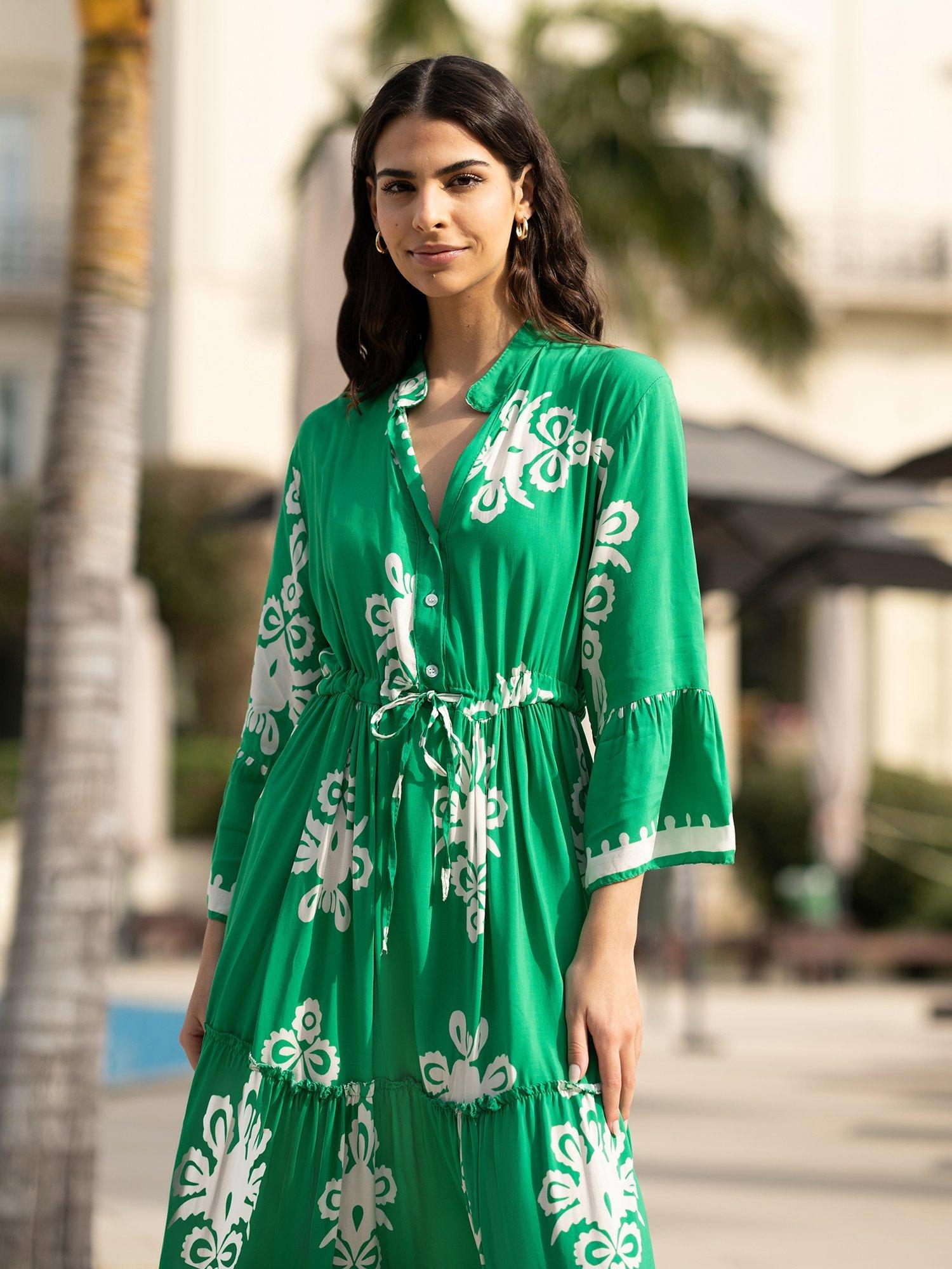 Product image 4 of 5, which shows Yumi Printed Midi Dress, Green, 8