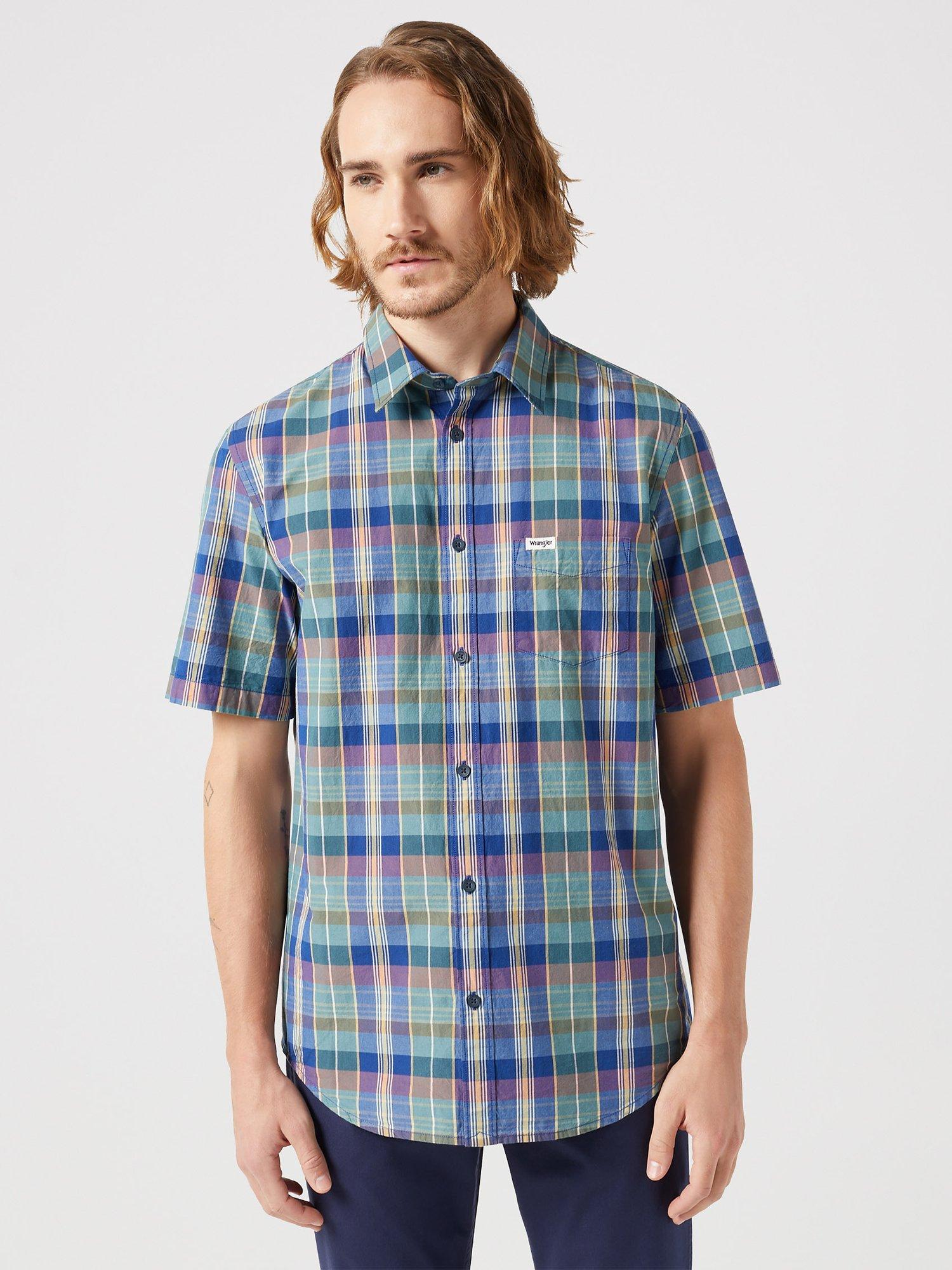 Wrangler Short Sleeve One Pocket Shirt, Blue Madaras