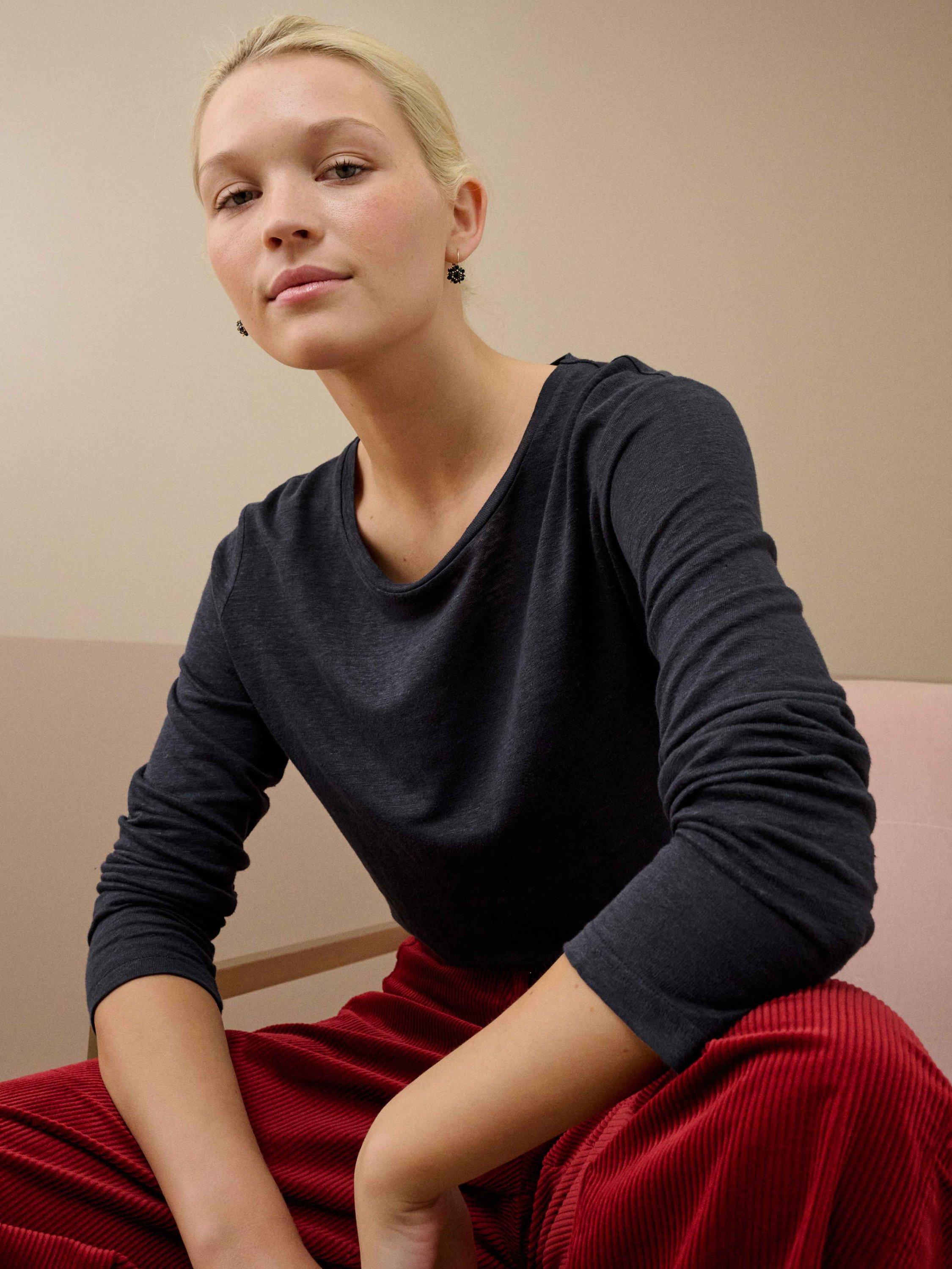 Product image 2 of 5, which shows Brora Linen Knit Boat Neck Long Sleeve Top, Ink, 12