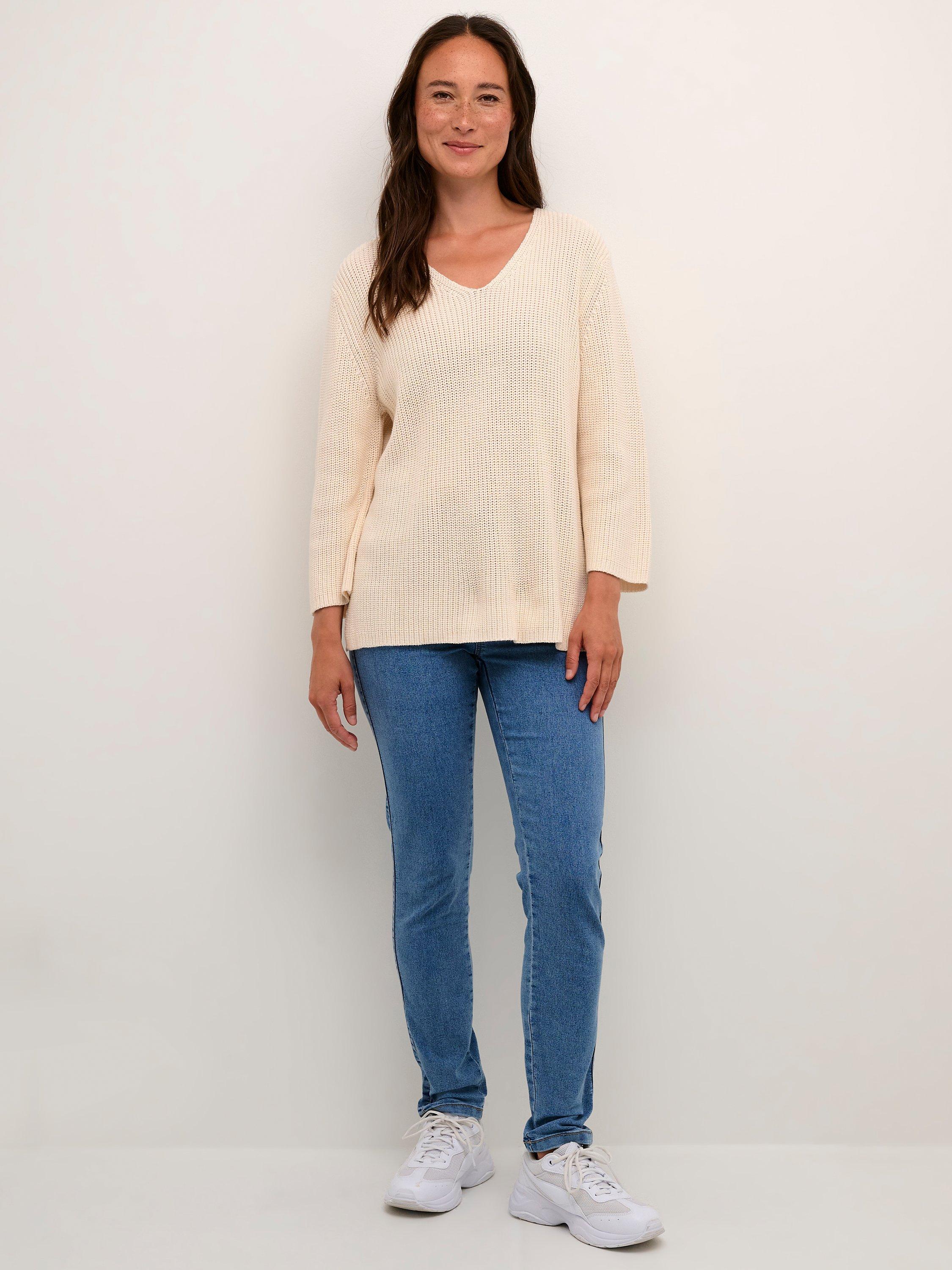 Product image 3 of 5, which shows KAFFE Merian V-Neck Cropped Sleeve Knitted Top, Turtledove, XS