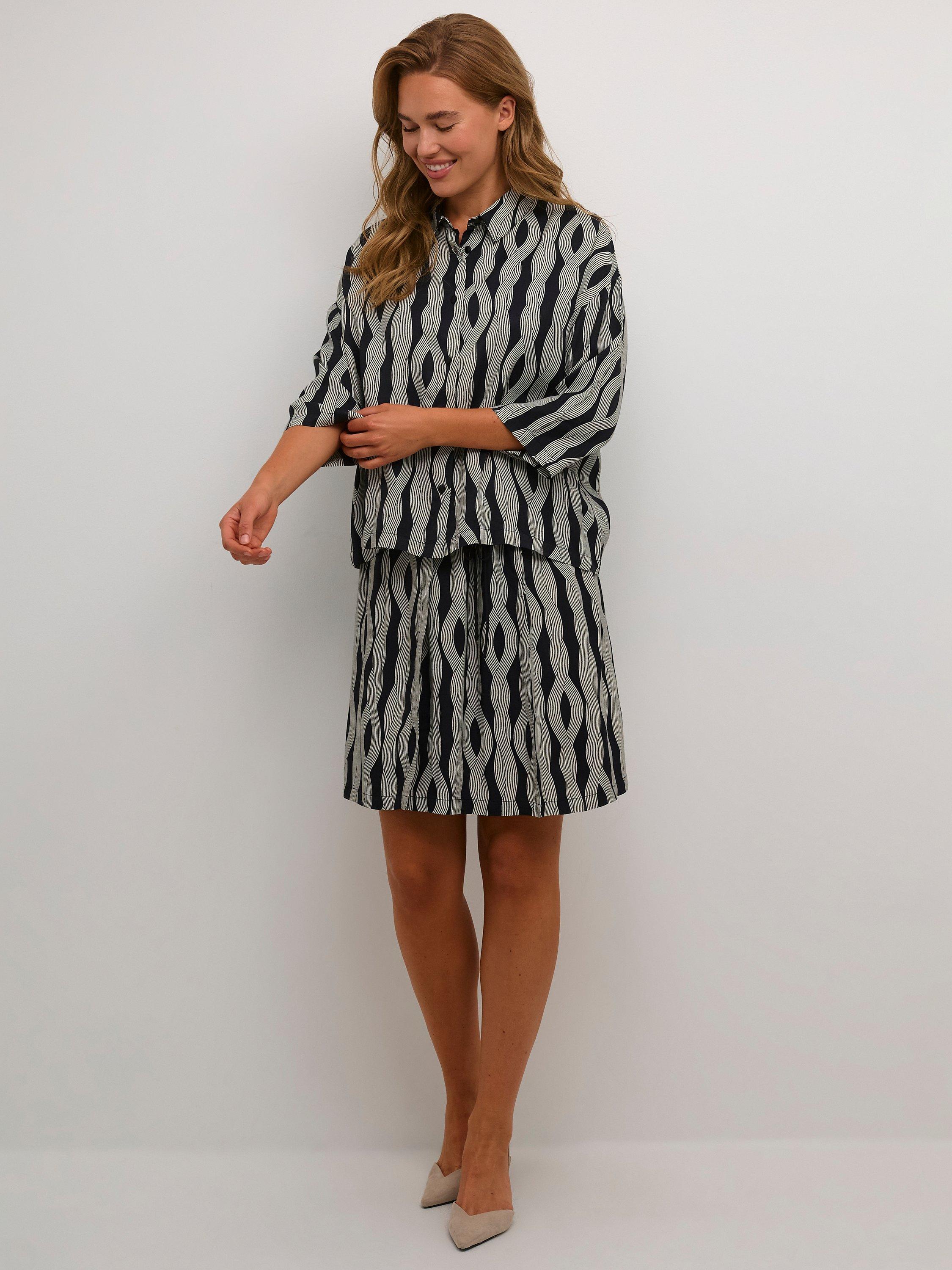 Product image 3 of 5, which shows KAFFE Carlbie Ecovero Casual Fit 3/4 Sleeve Shirt, Black, 10