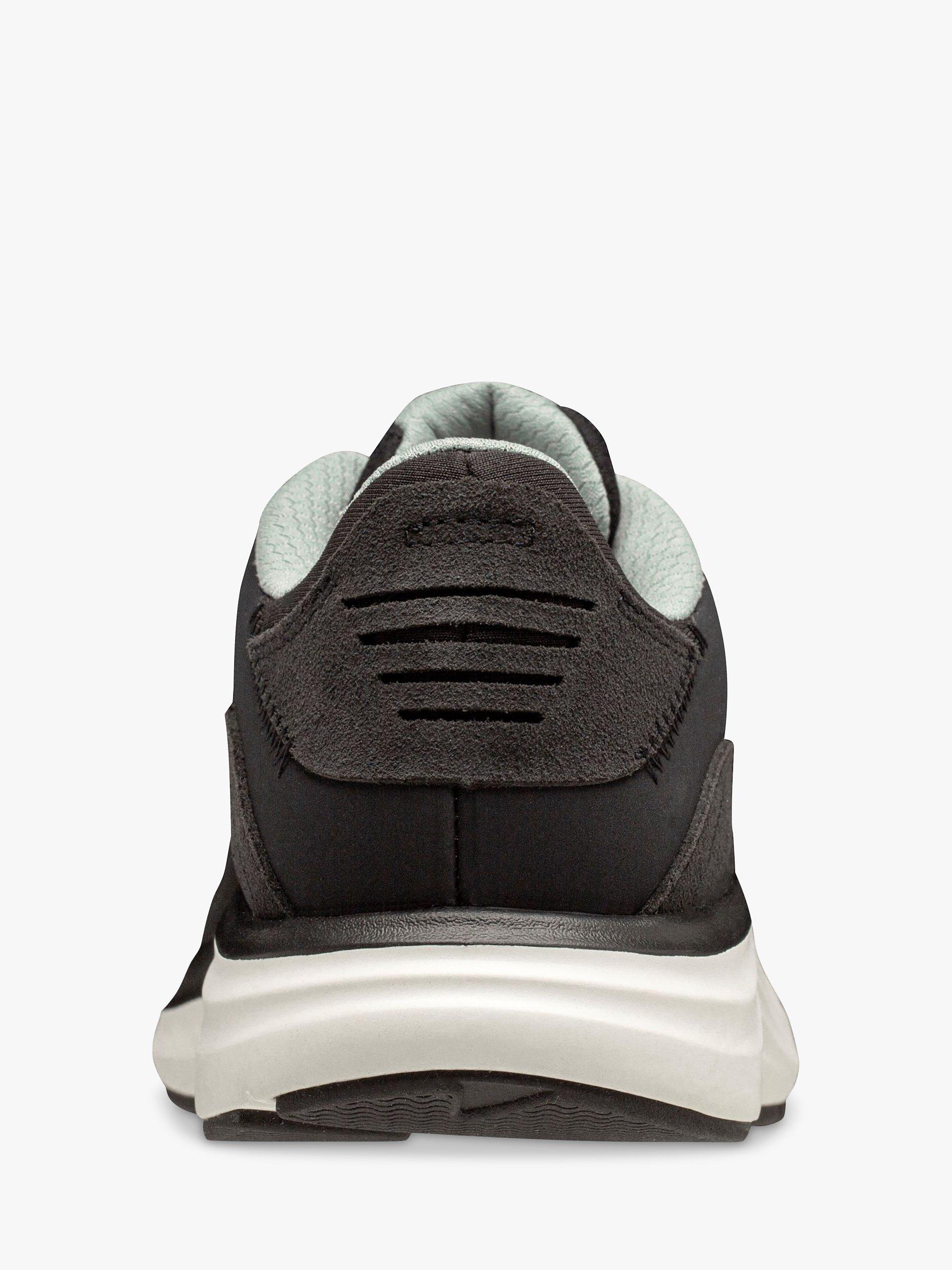 Product image 3 of 5, which shows Helly Hansen Marine Trainers, Black, 4