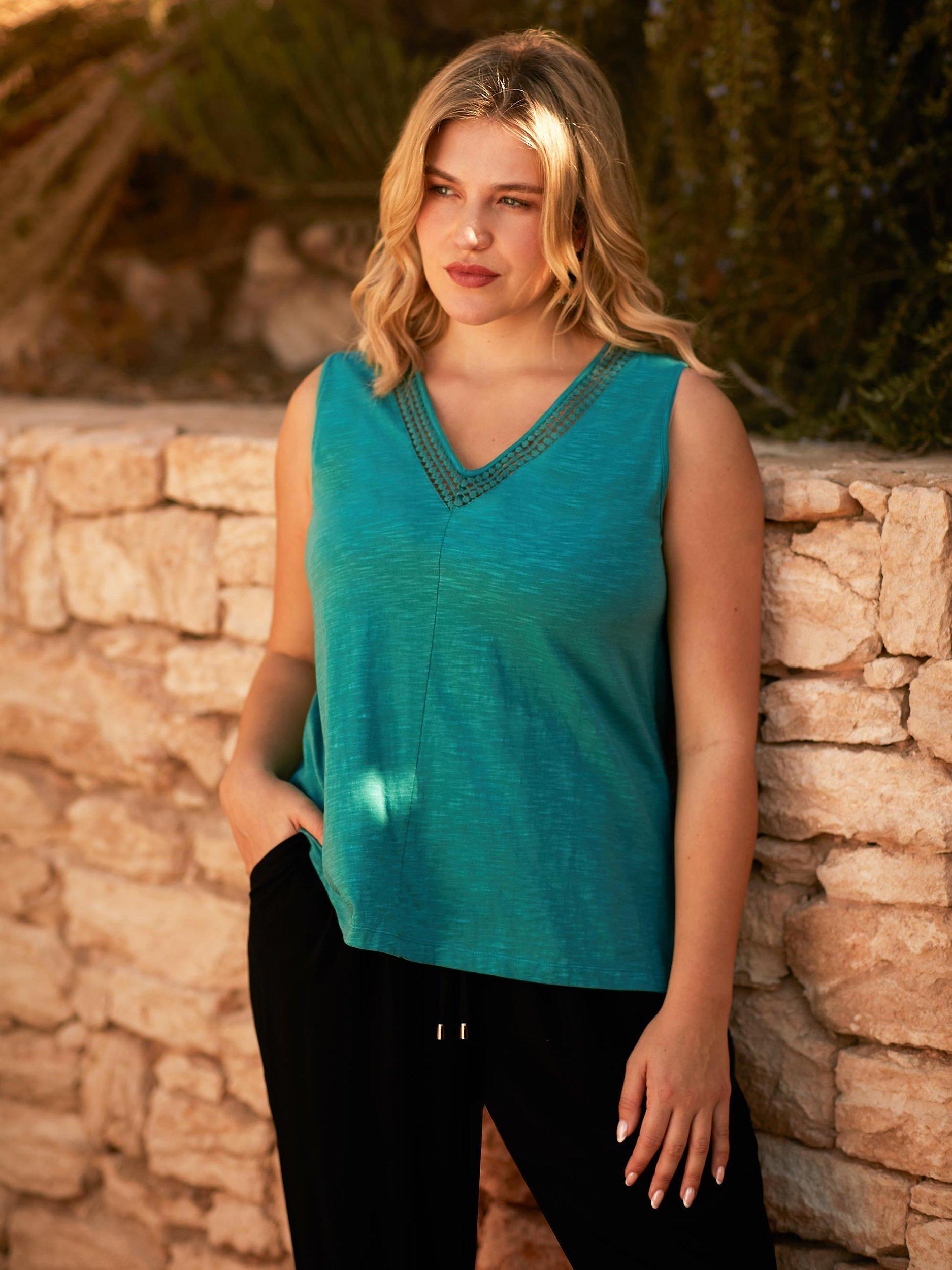 Live Unlimited Curve Jersey Broderie V-Neck Vest, Green