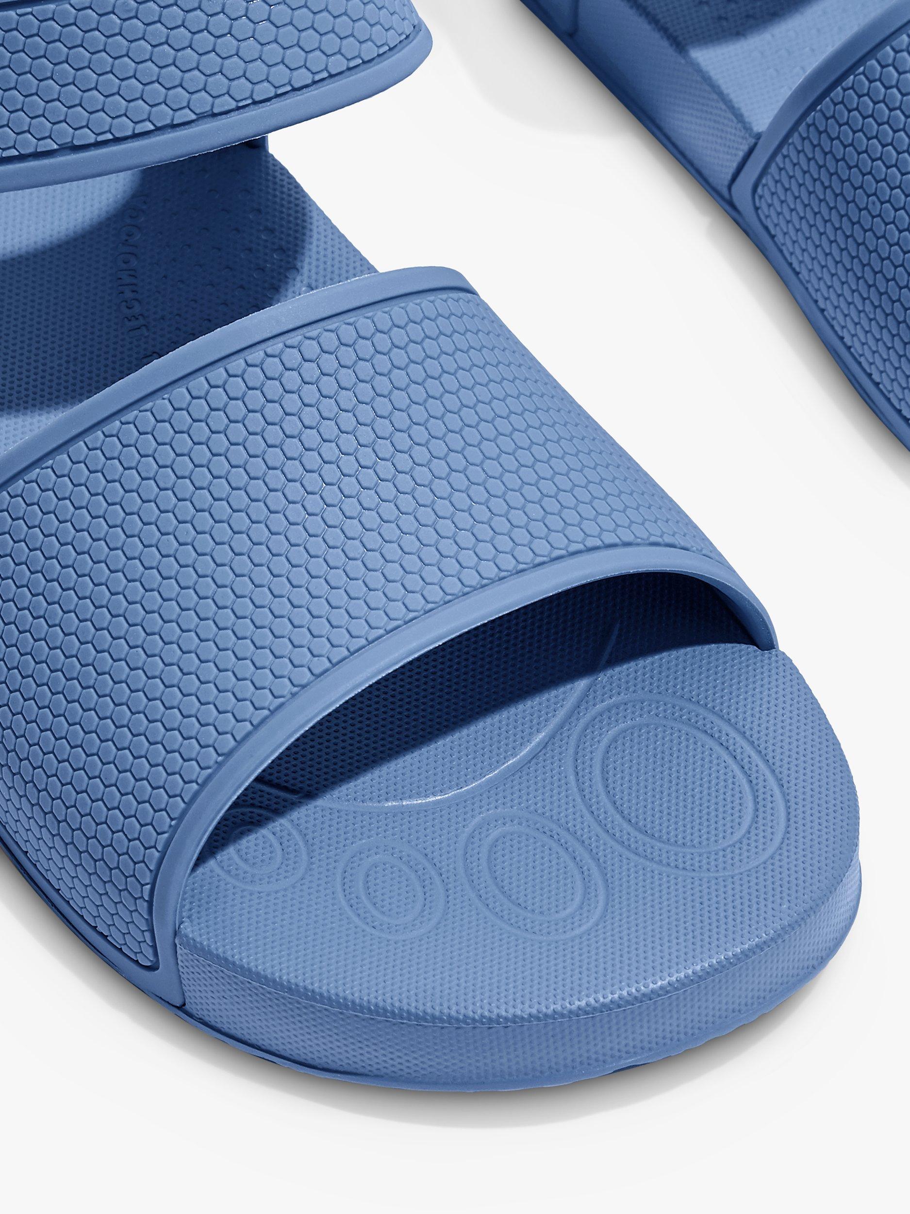 Product image 3 of 4, which shows FitFlop Kids' Iqushion Backstrap Sandals, Rocket Blue, 1 Jnr
