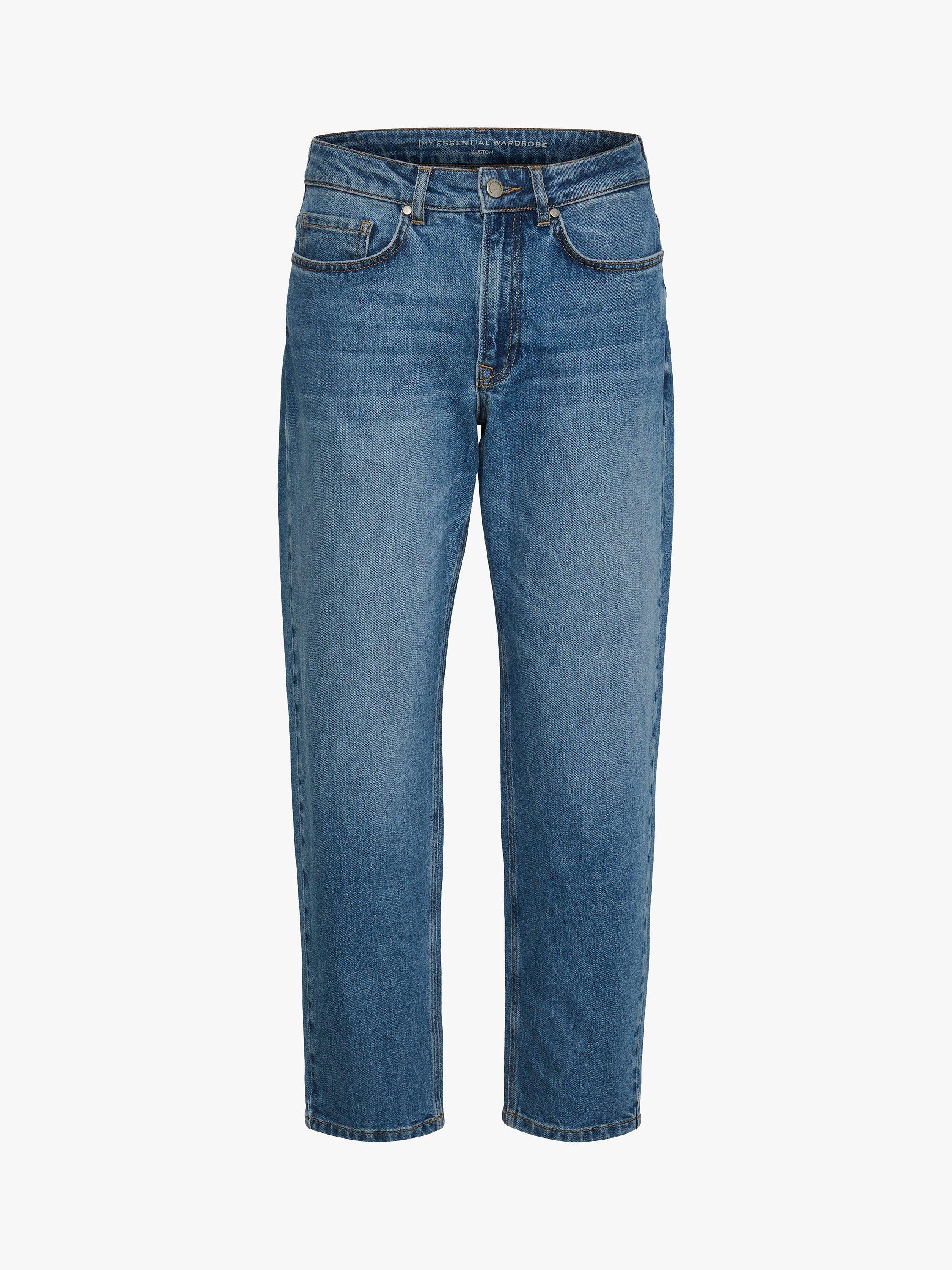 Product image 4 of 5, which shows MY ESSENTIAL WARDROBE Mommy High Tapered Jeans, Medium Blue Retro Wash, 26S