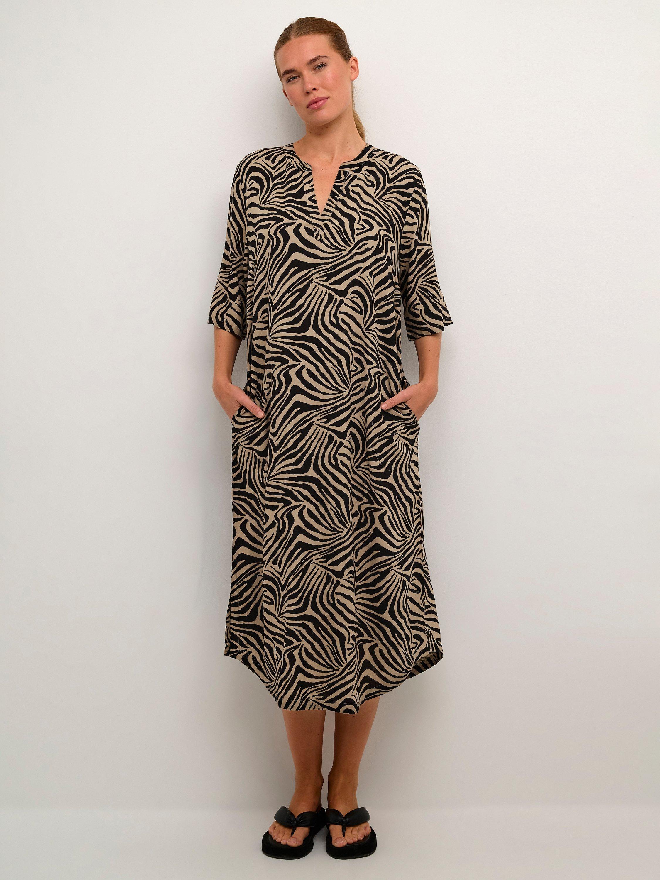 Product image 4 of 6, which shows KAFFE Milia Animal Print Kaftan Linen Blend Dress, Chinchilla/Black, 8