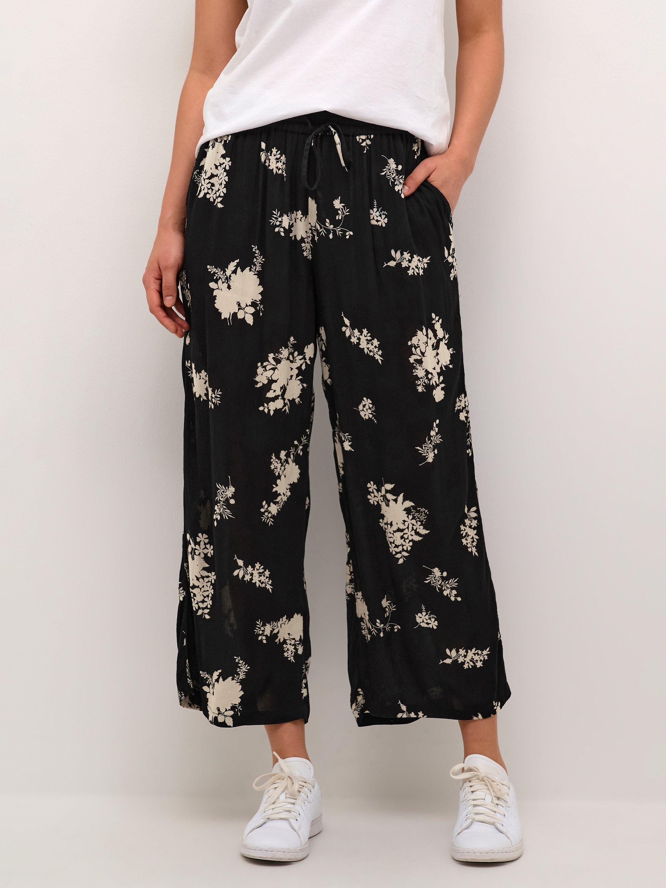 KAFFE Maria Capri Trousers, Black/Brown