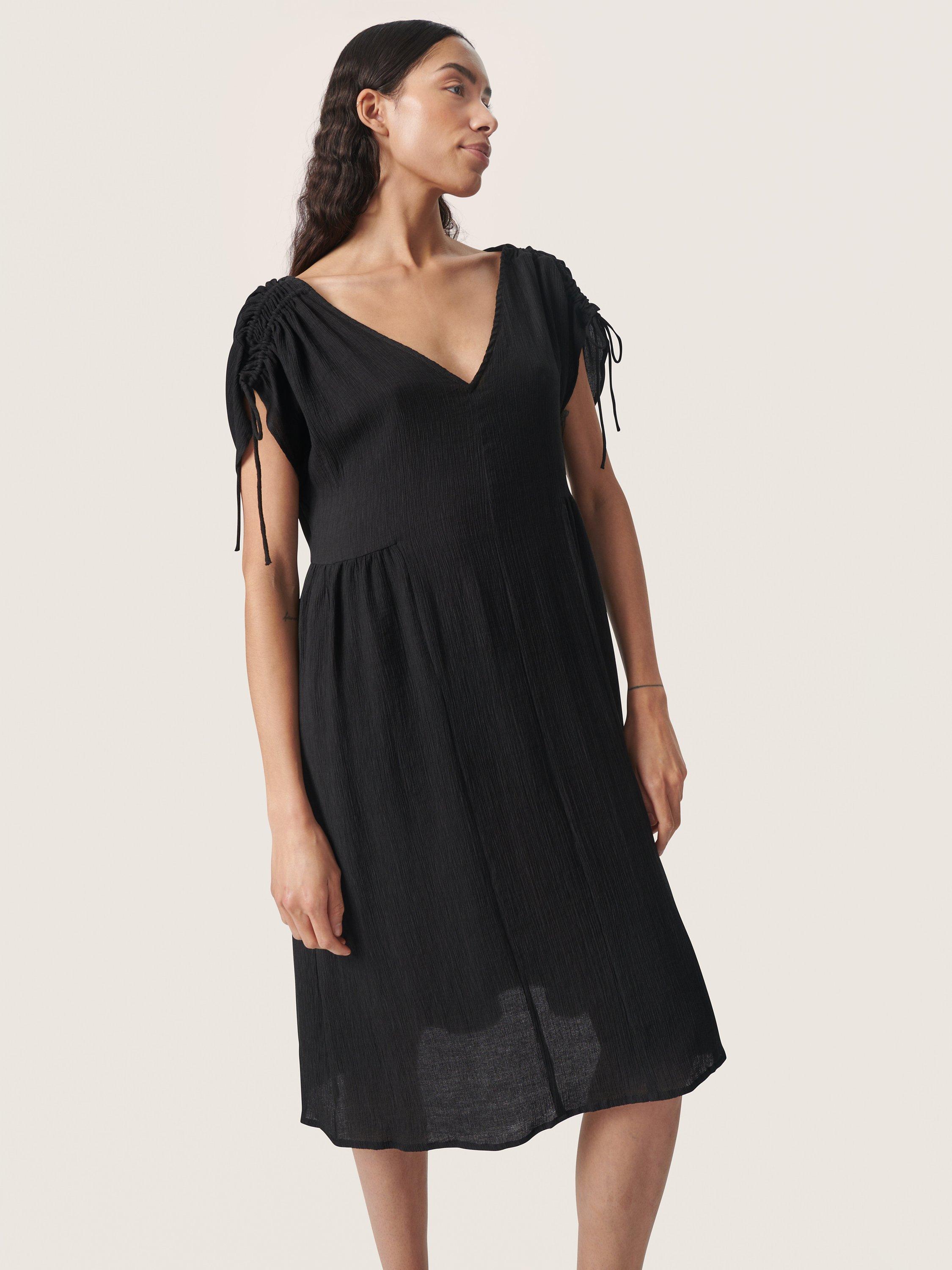 Soaked In Luxury Kehlani Open Back Short Sleeve Dress Black