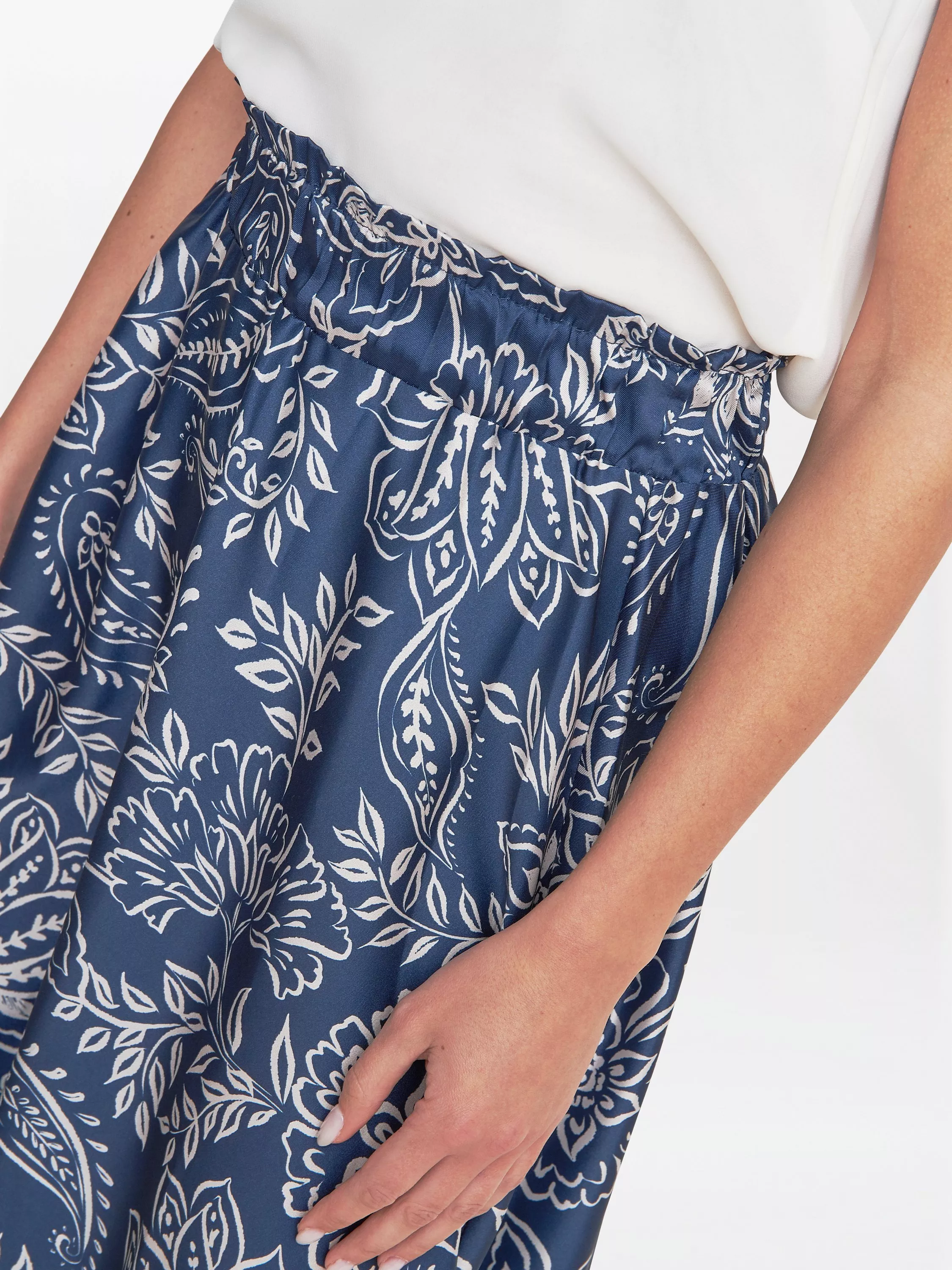 Blue/White  - Out of stock