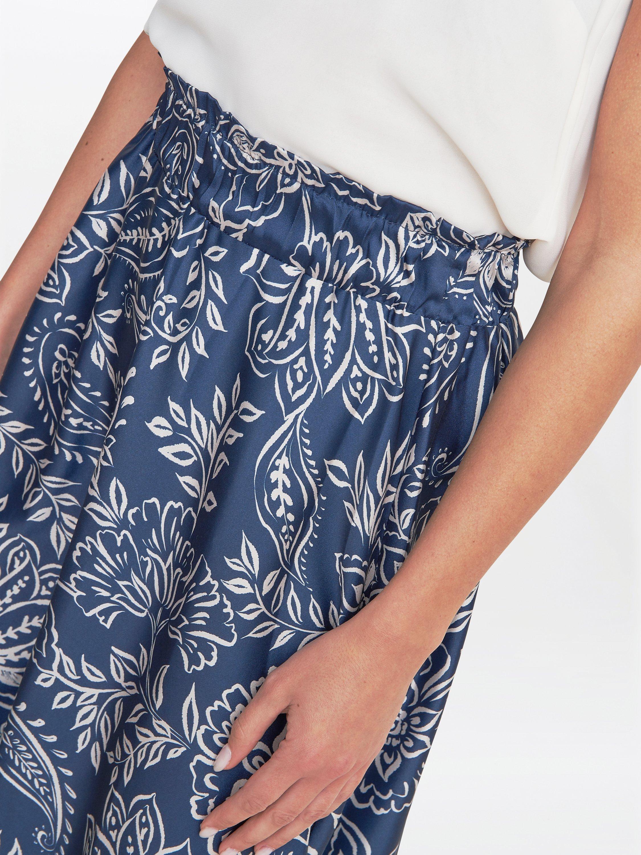 Product image 5 of 6, which shows Gina Bacconi Dakota Satin Elastic Waist Skirt, Blue/White, S