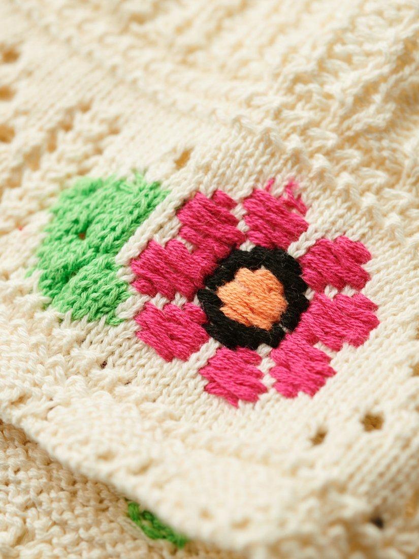 Product image 4 of 5, which shows Superdry Halterneck Crochet Flower Crop Top, Buttercream, 6