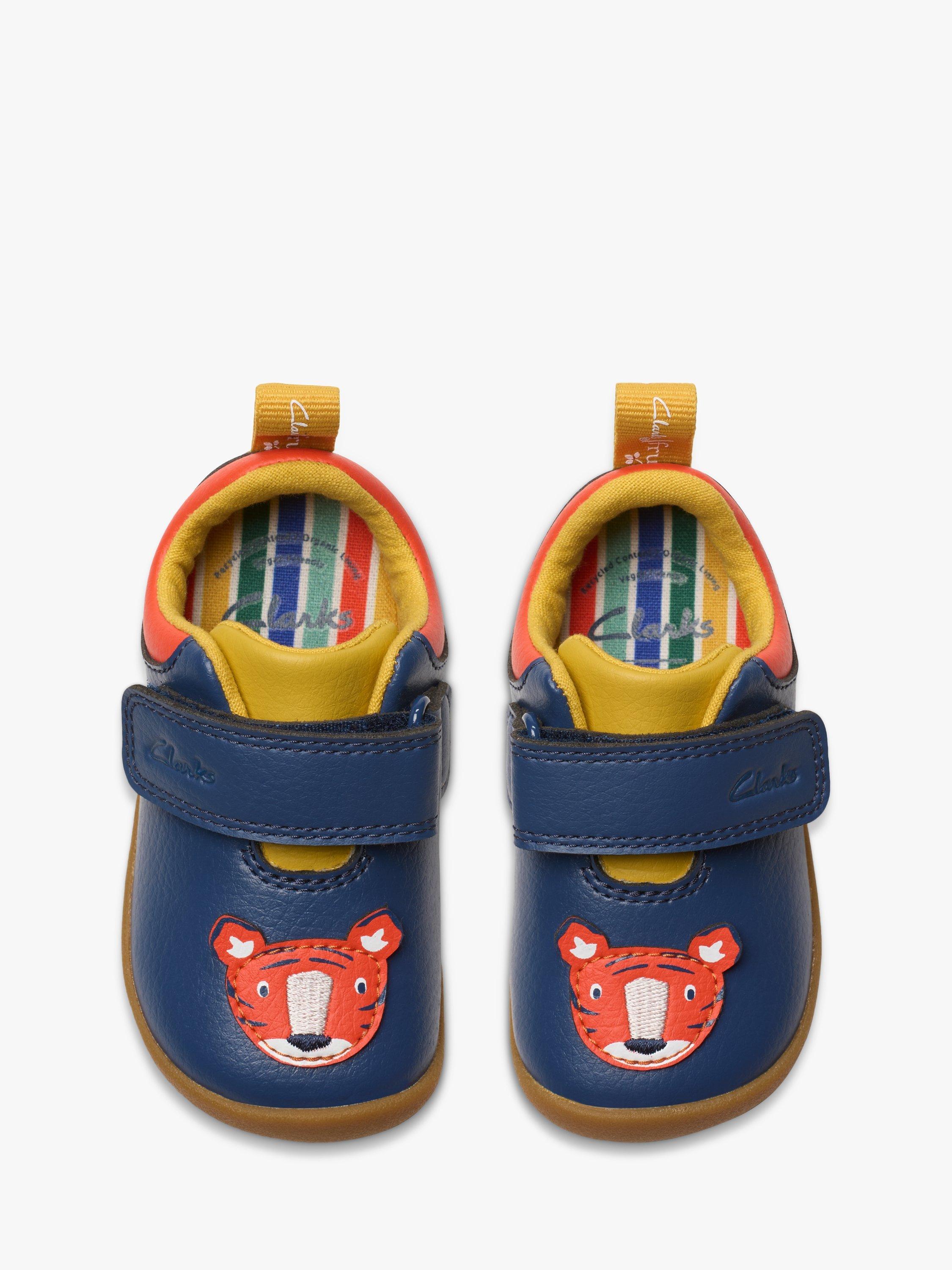 Product image 6 of 7, which shows Clarks Baby Roamer Safari Riptape Trainers, Navy, C2F