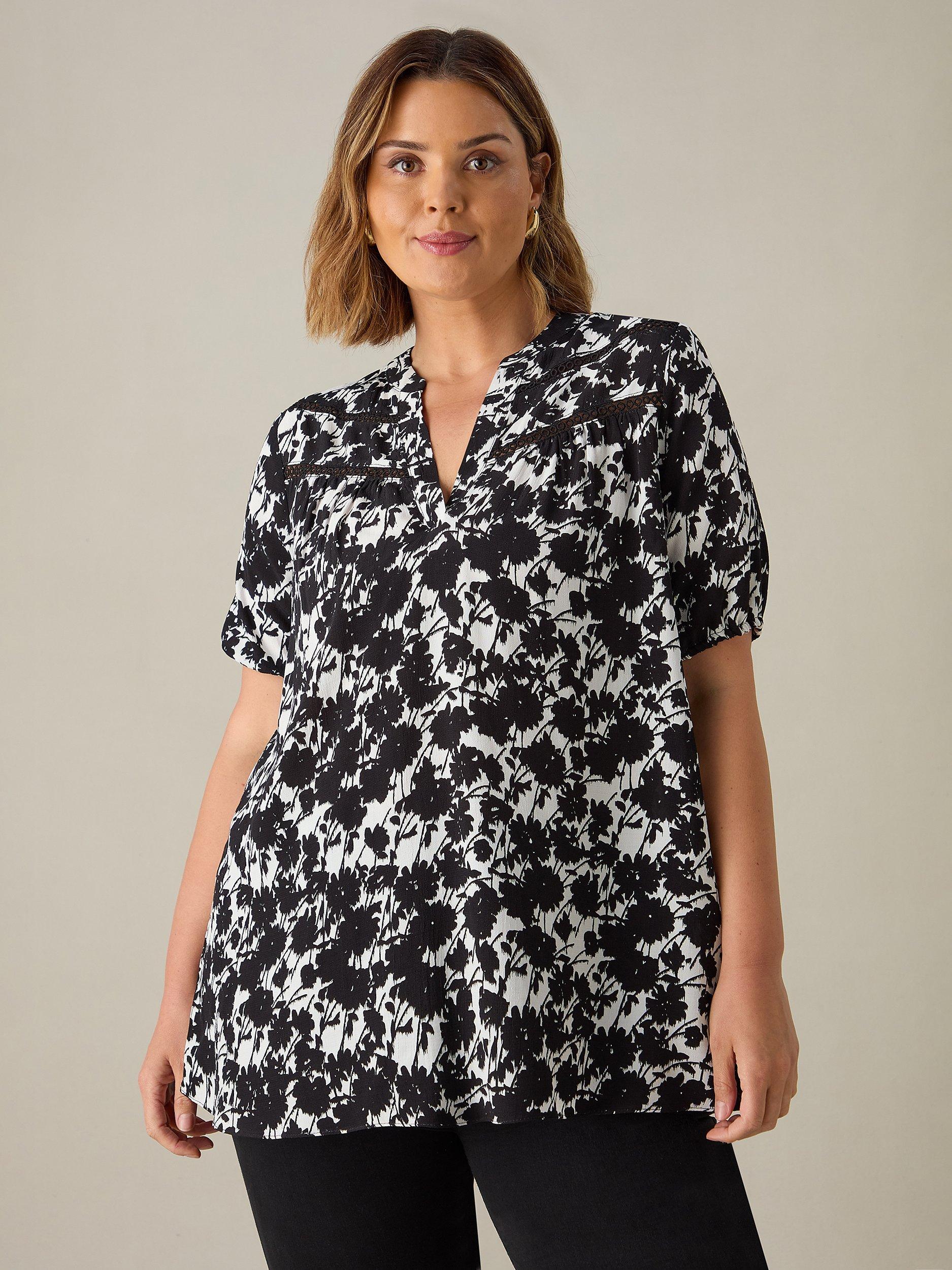 Live Unlimited Curve Monochrome Trim Detail Top, Black/White
