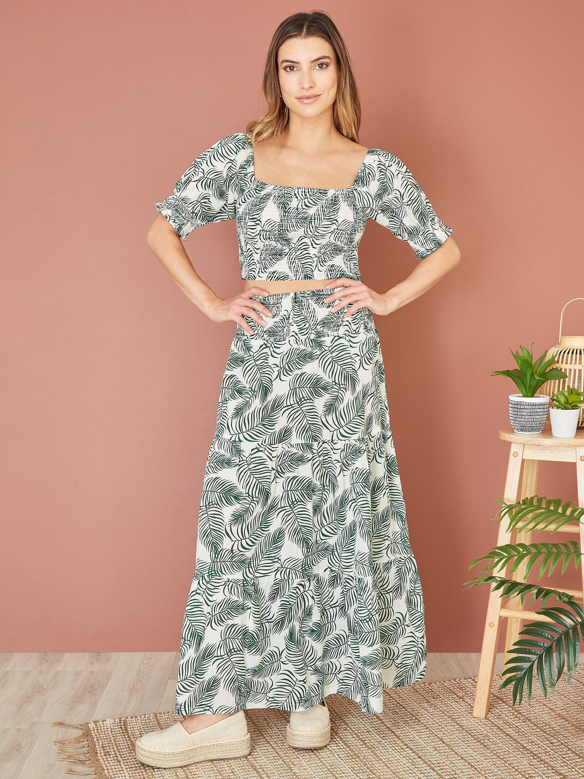 Product image 2 of 4, which shows Yumi Organic Cotton Leaf Print Crop Top, Green, 8
