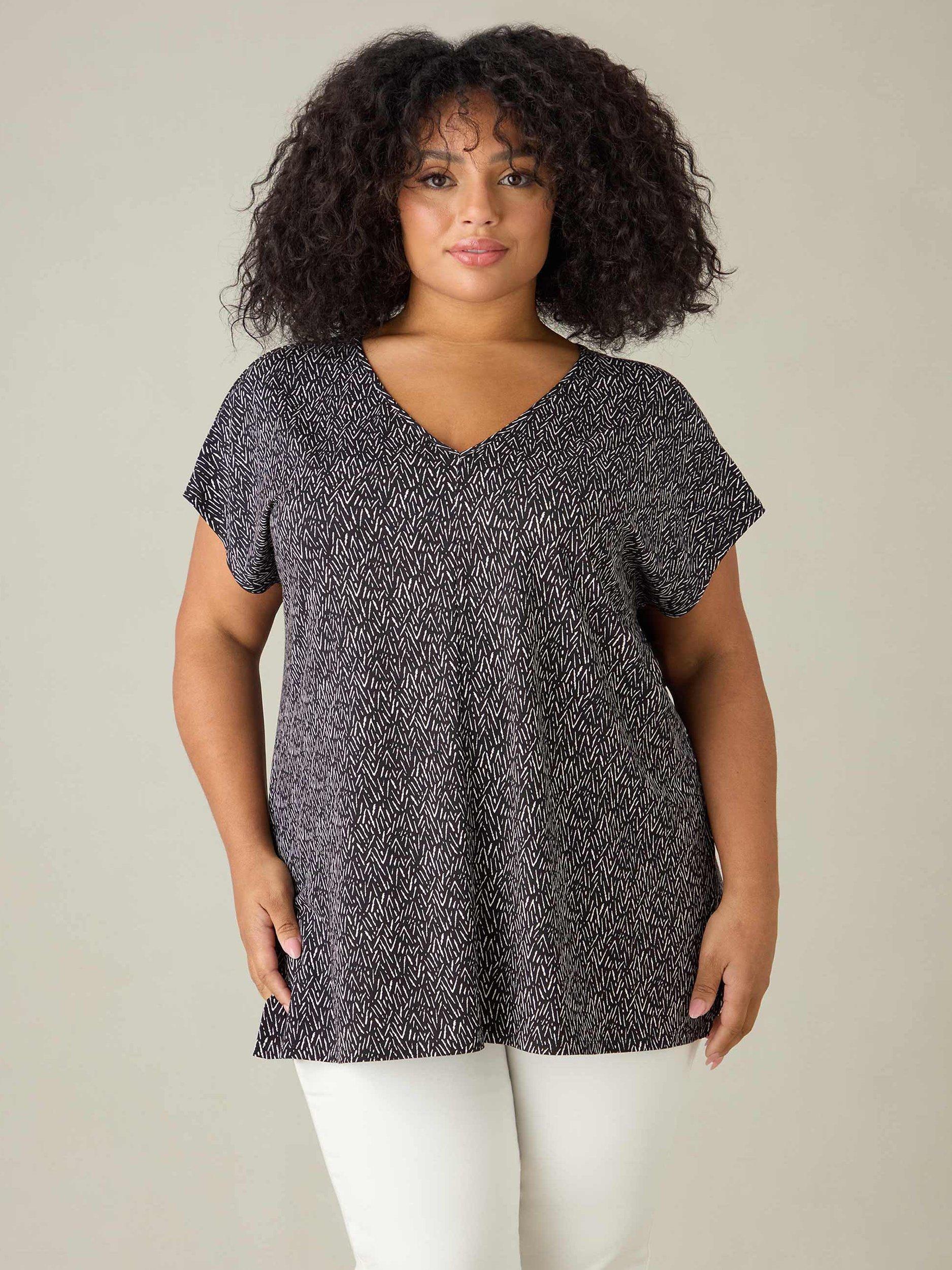 Live Unlimited Curve Monochrome Dash Top, Black/White