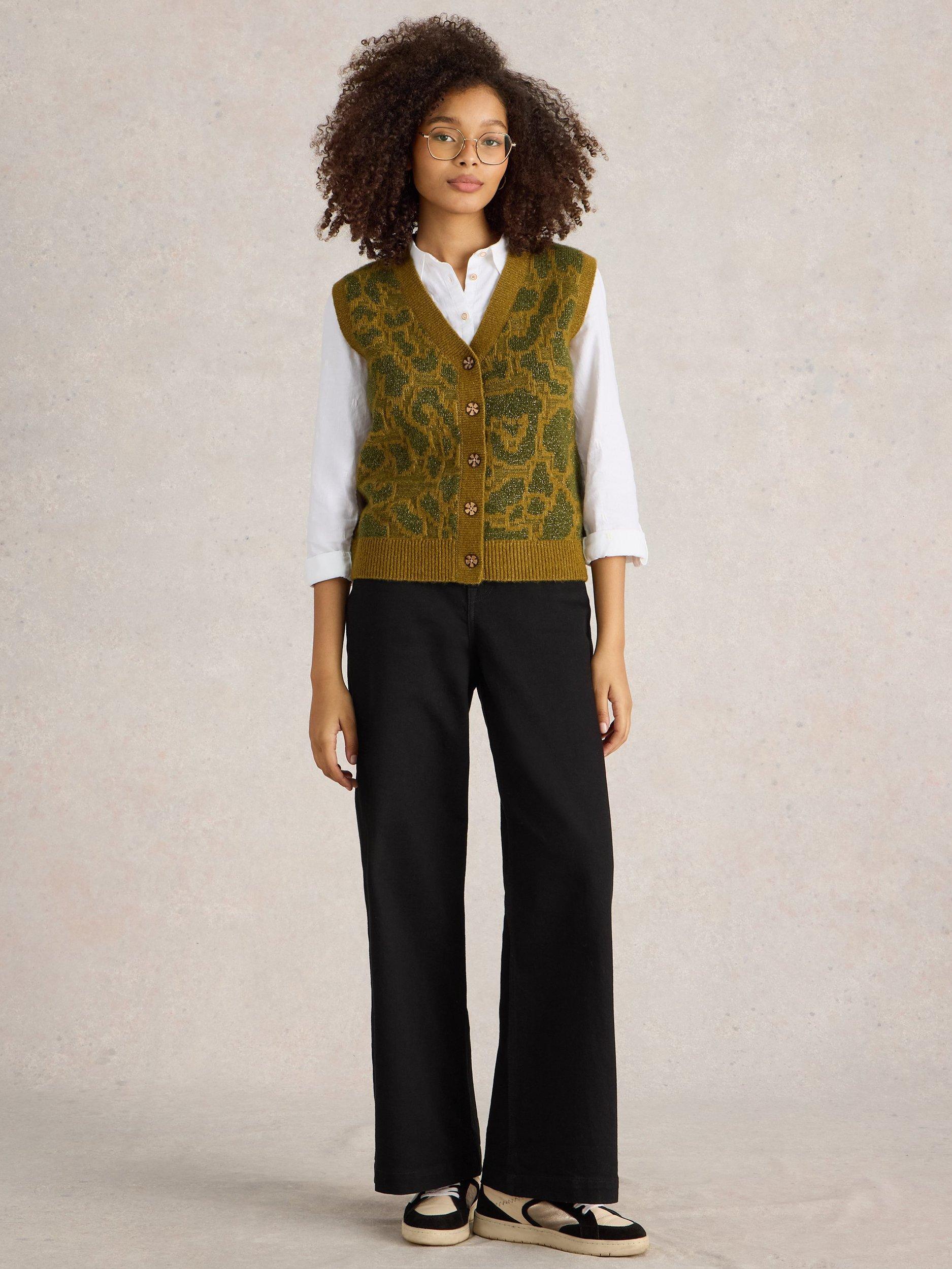 Product image 1 of 6, which shows White Stuff Ayla Mid Rise Wide Leg Jeans, Black, 6S