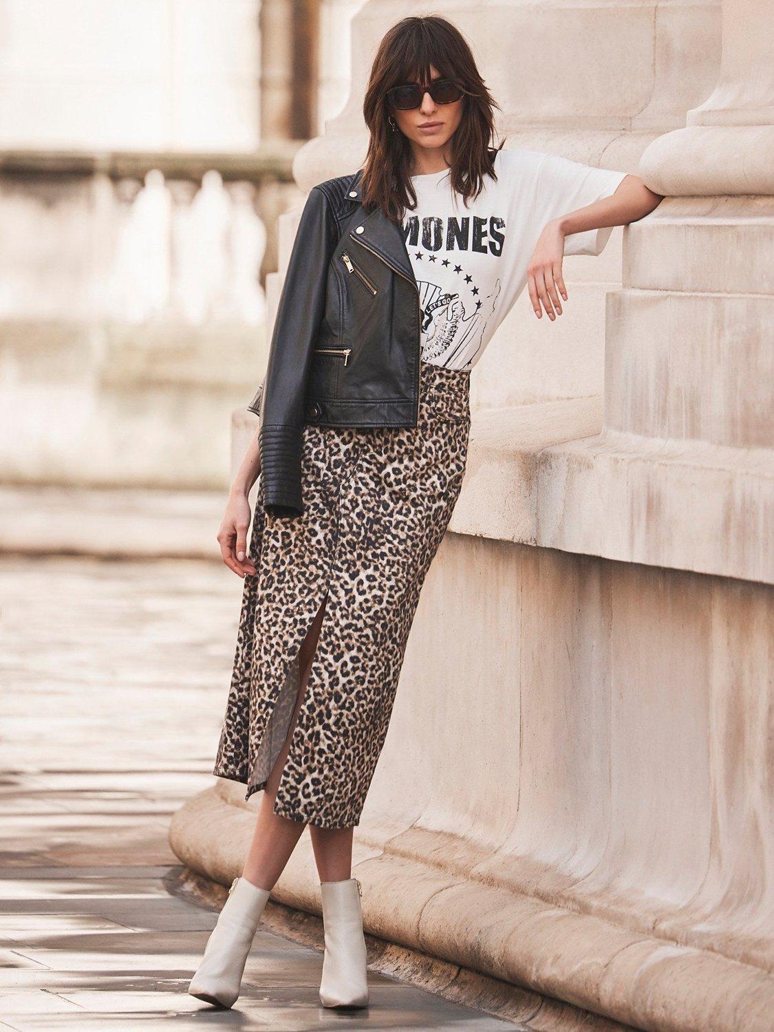 Leopard print velvet skirt hotsell