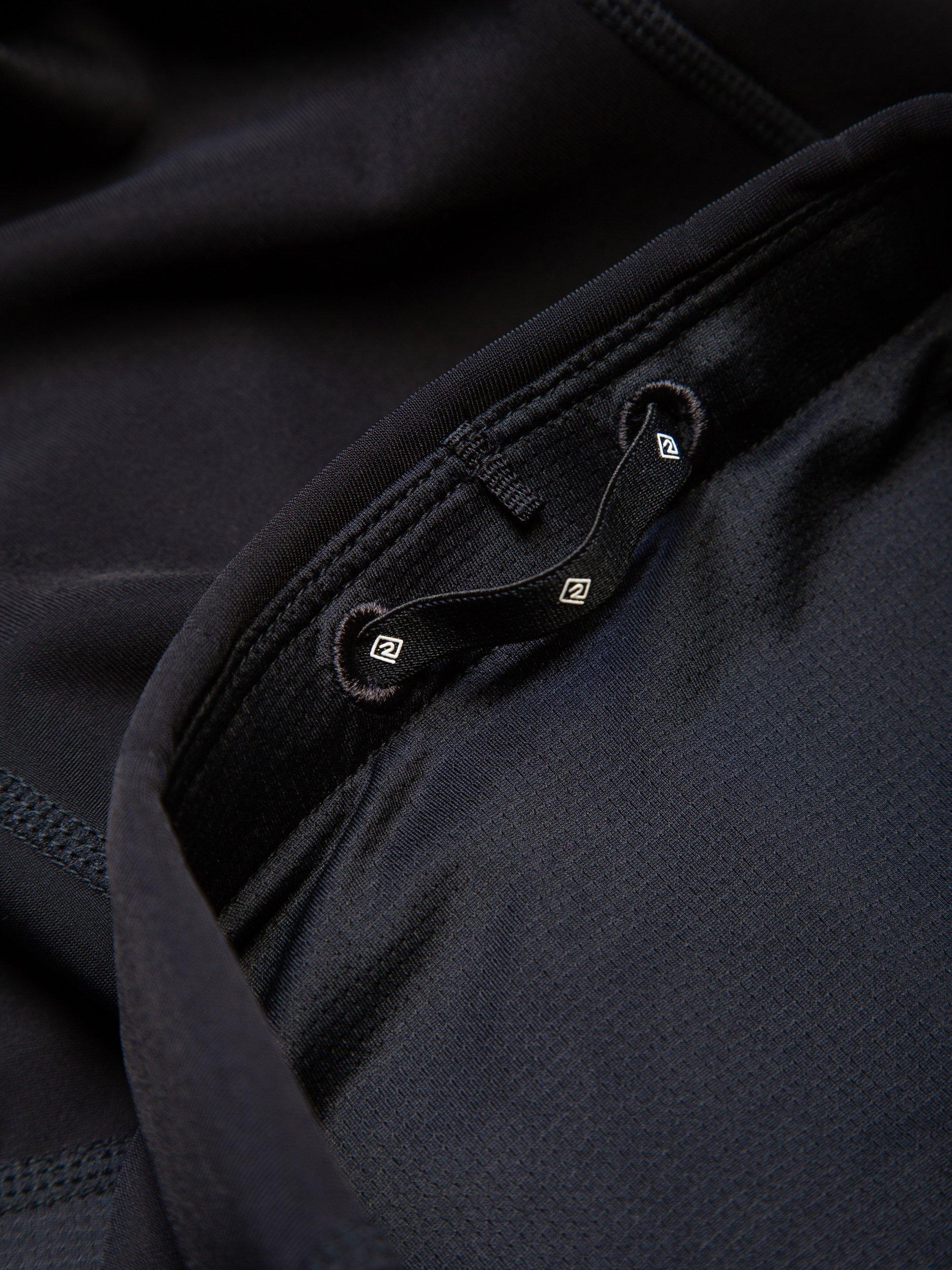 Product image 7 of 11, which shows Ronhill Thermal Winter Running Tights, All Black, 8