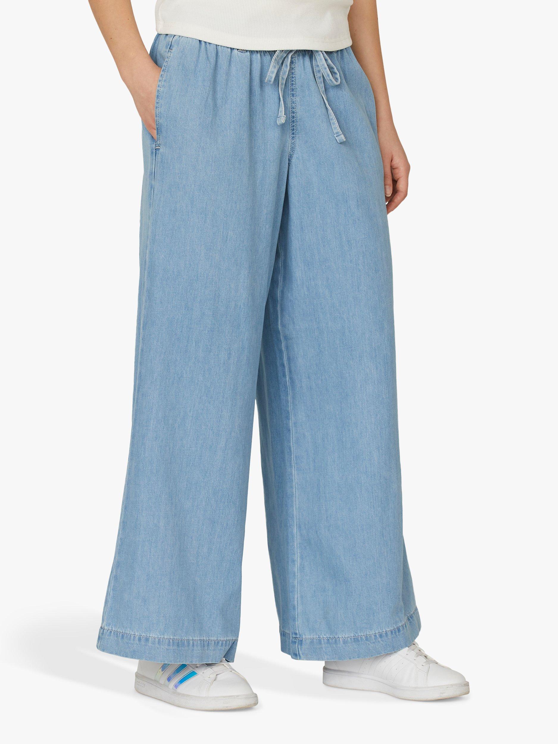 Product image 1 of 5, which shows Sisters Point Osa Wide Leg Jeans, Light Blue Wash, XS