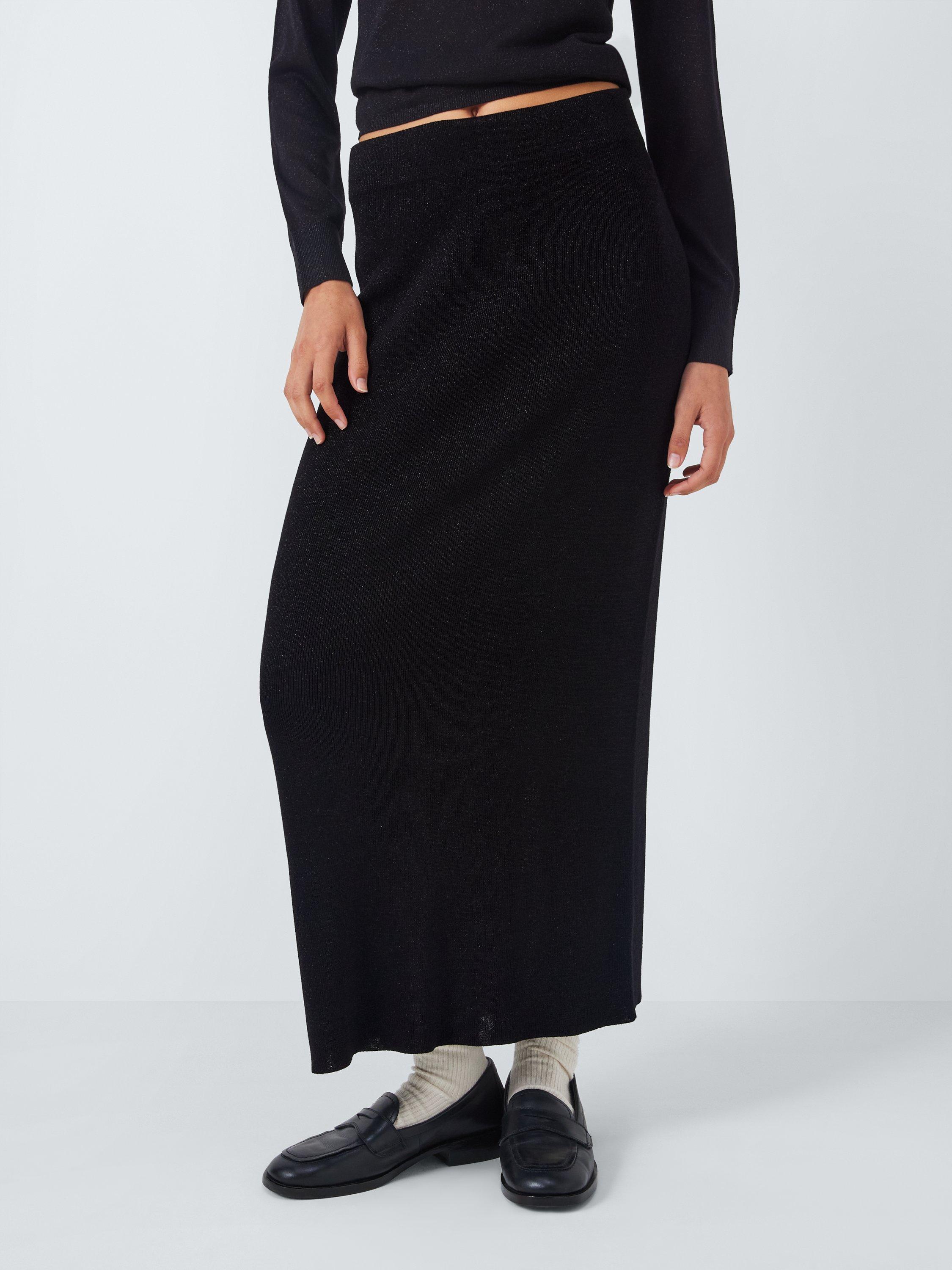 Long black knit skirt discount