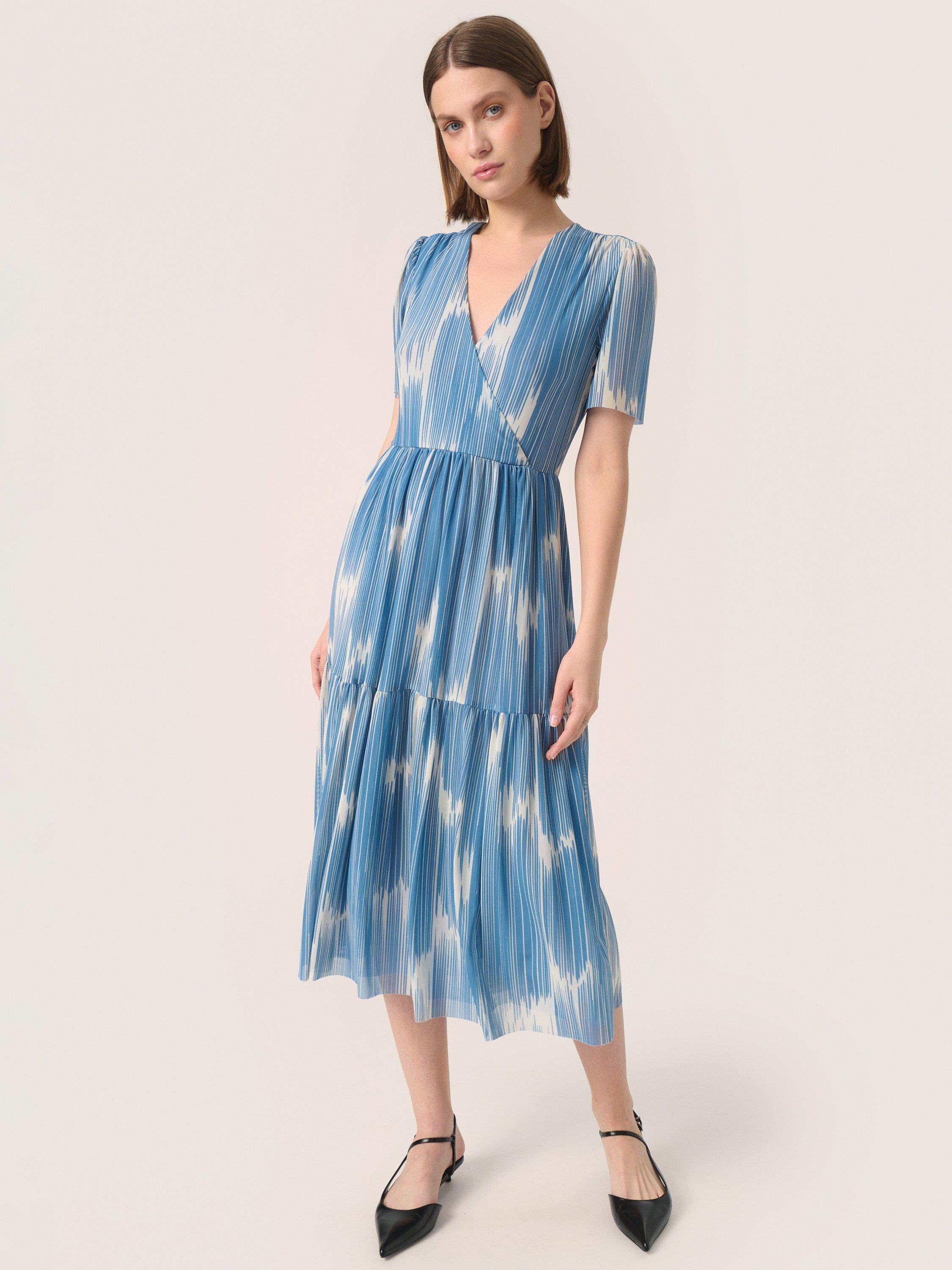 Product image 3 of 5, which shows Soaked In Luxury Aldora Print Dress, Blue/Ivory, M