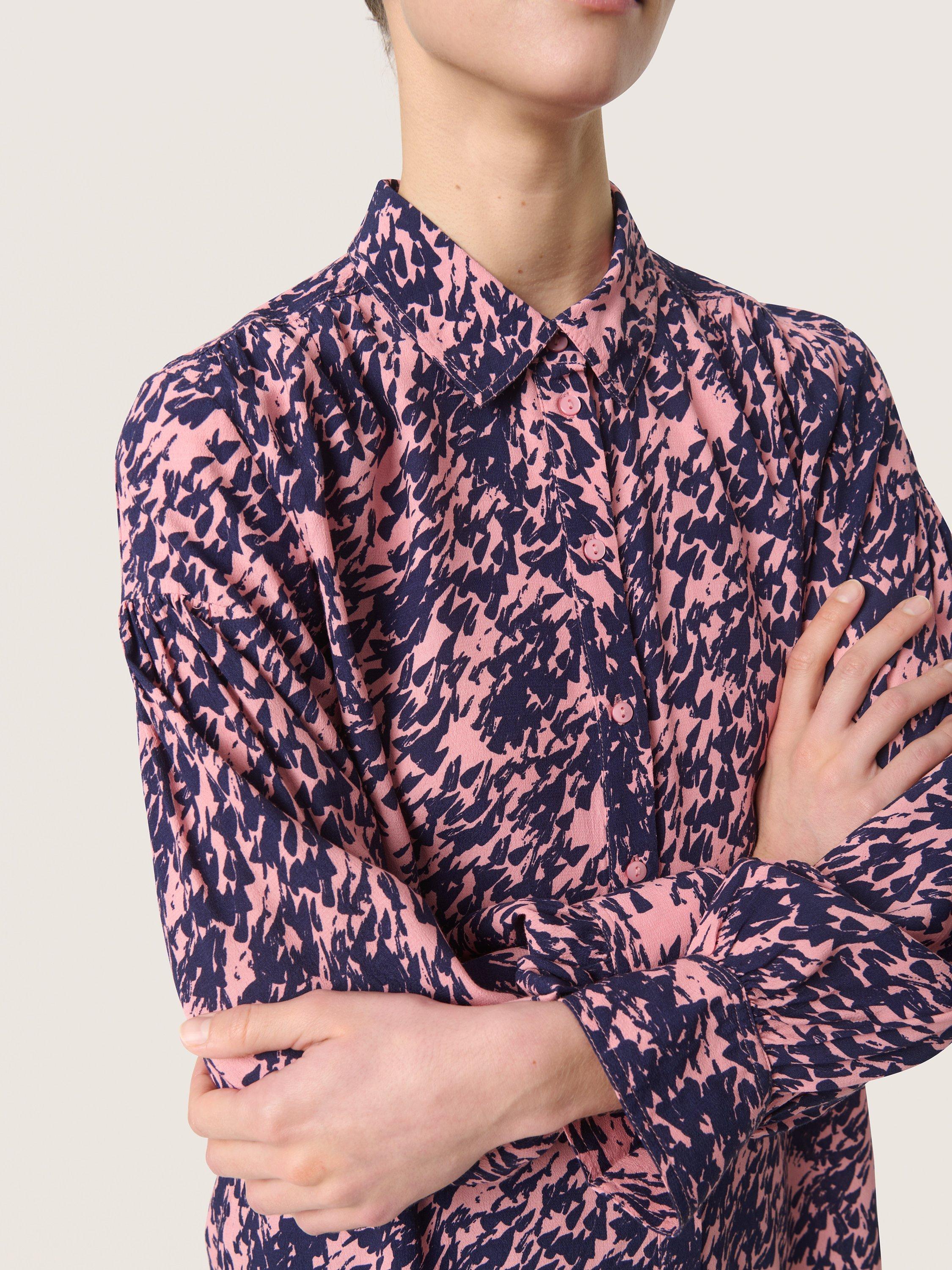 Product image 4 of 6, which shows Soaked In Luxury Sylvia Shirt, Blush/Navy, XS
