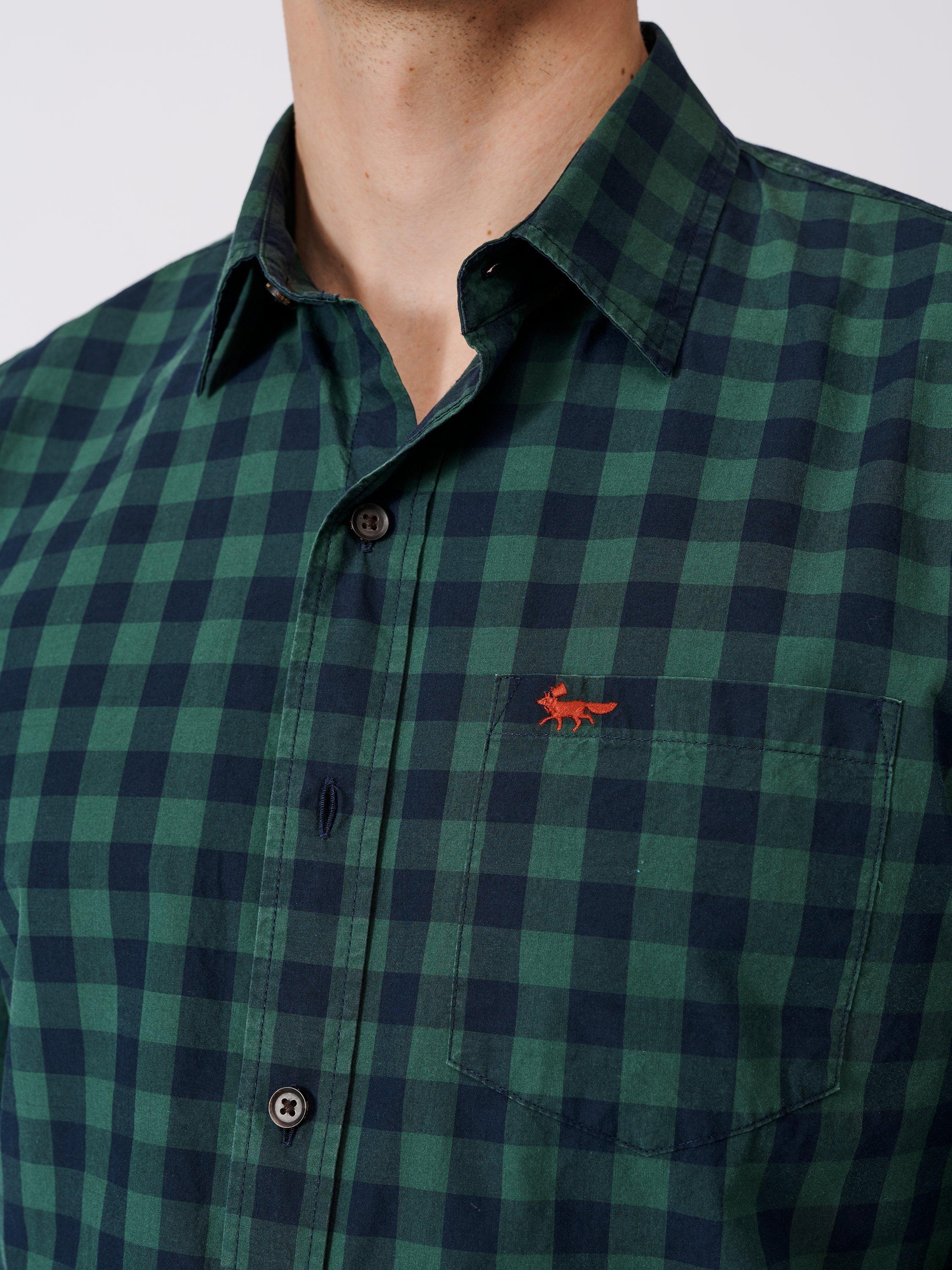 Product image 4 of 7, which shows Aubin Gladstone Cotton Poplin Shirt, Green/Navy Gingham, S