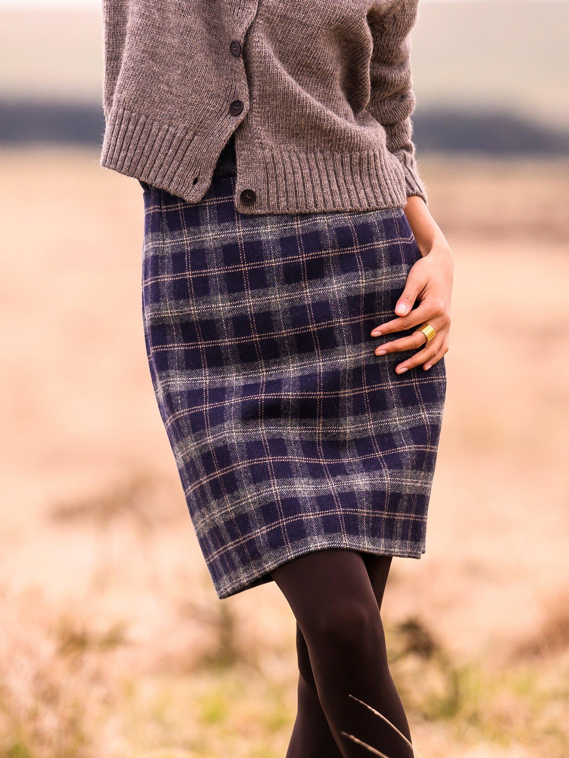 Celtic Co. Tartan Wool Skirt Navy Oatmeal