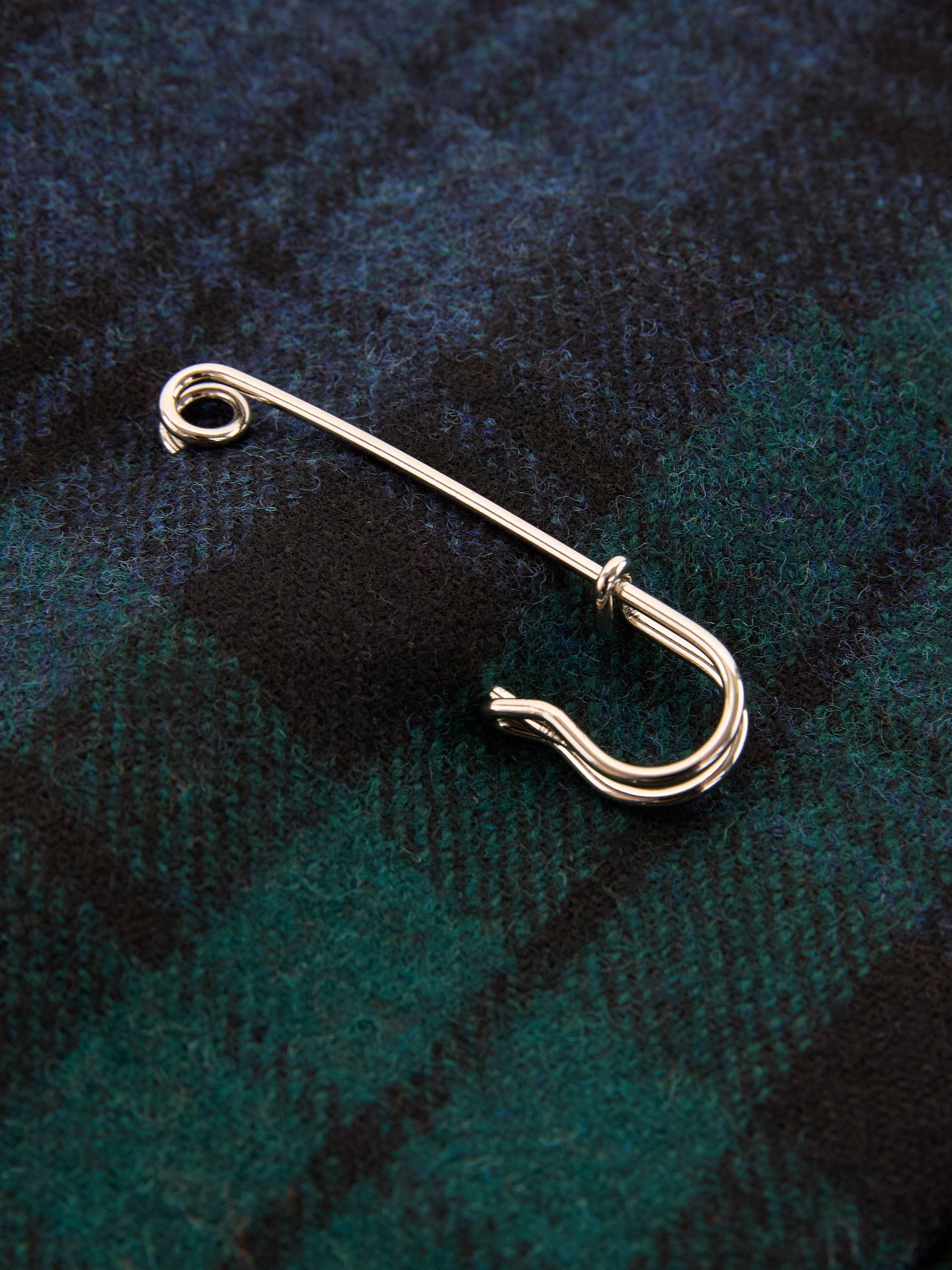 Product image 7 of 7, which shows Celtic & Co. The Celt Wool Kilt, Cairngorm Blackwatch, 8
