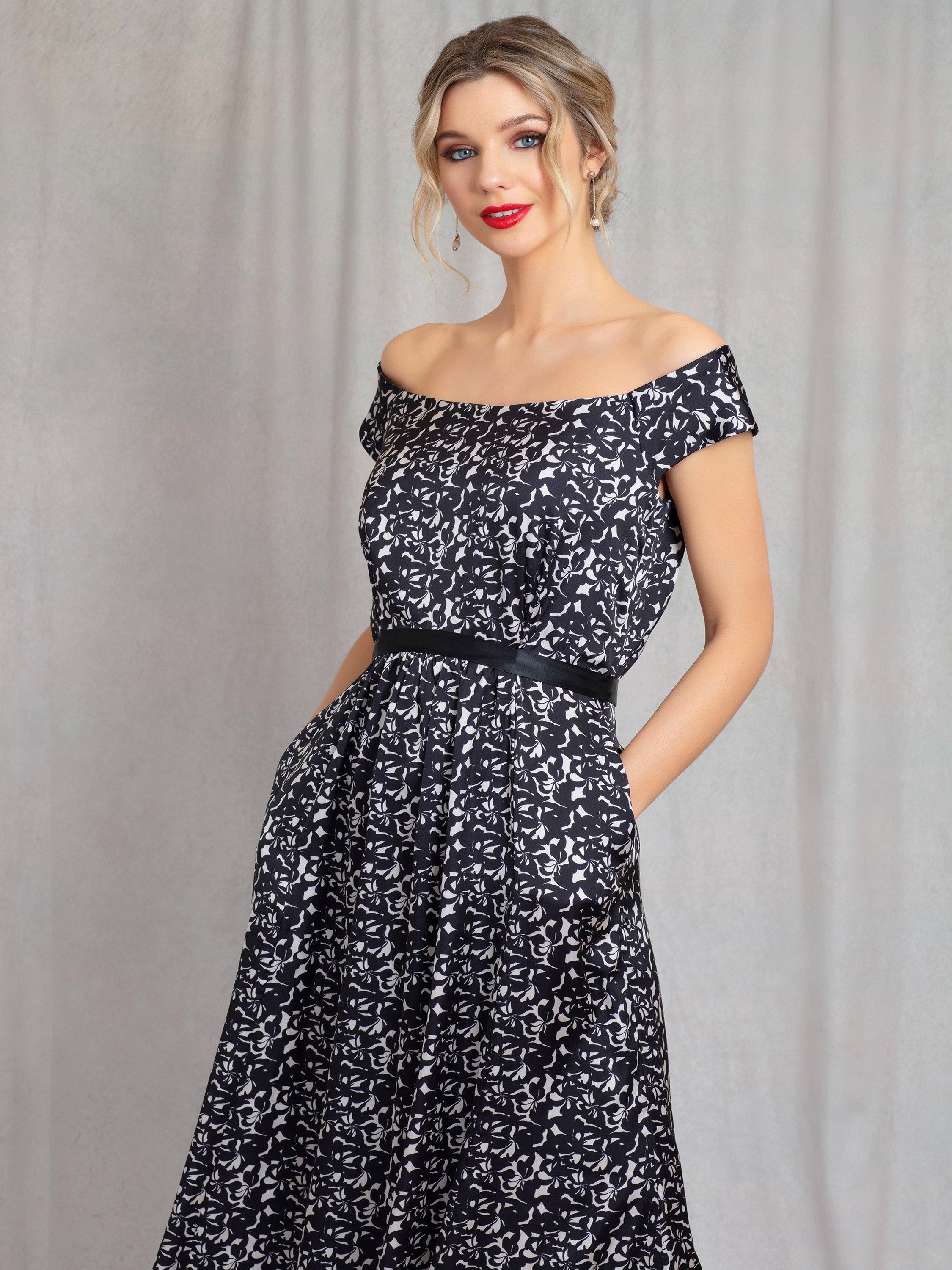 Product image 9 of 9, which shows Alie Street Margo Monochrome Maxi Dress, Monochrome Flourish, 6-8